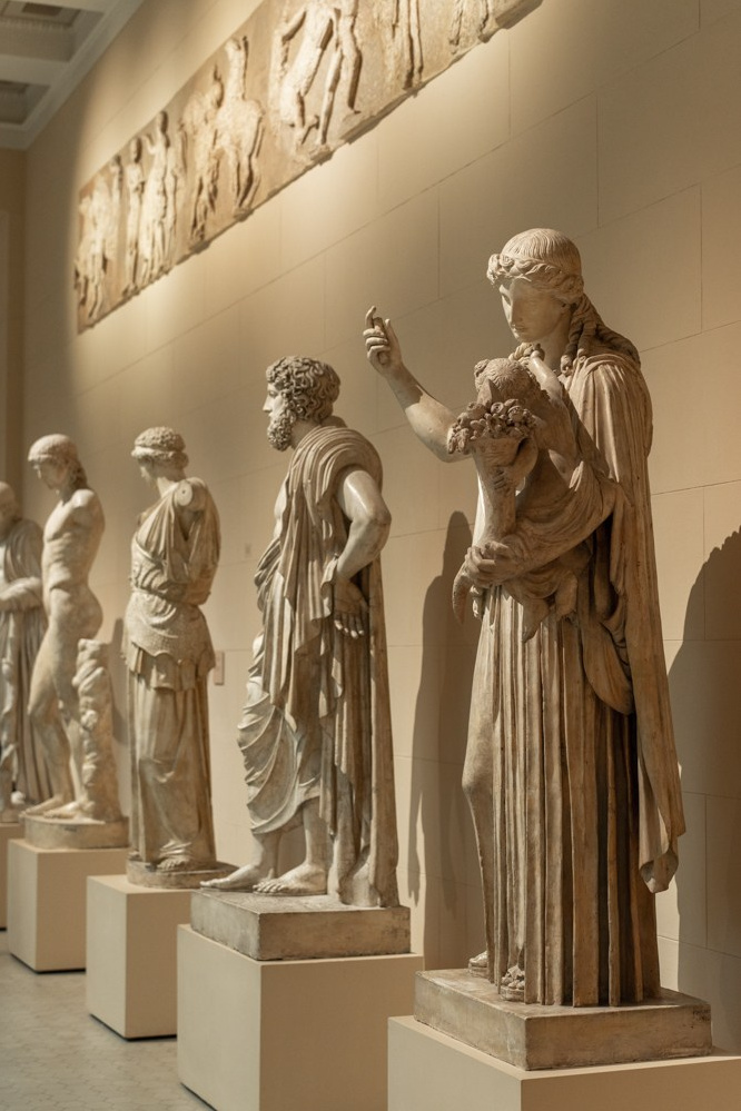 Собрание слепков Пушкинского музея. Фотограф и искусствовед в Туле и Санкт-Петербурге Нелли Некрасова