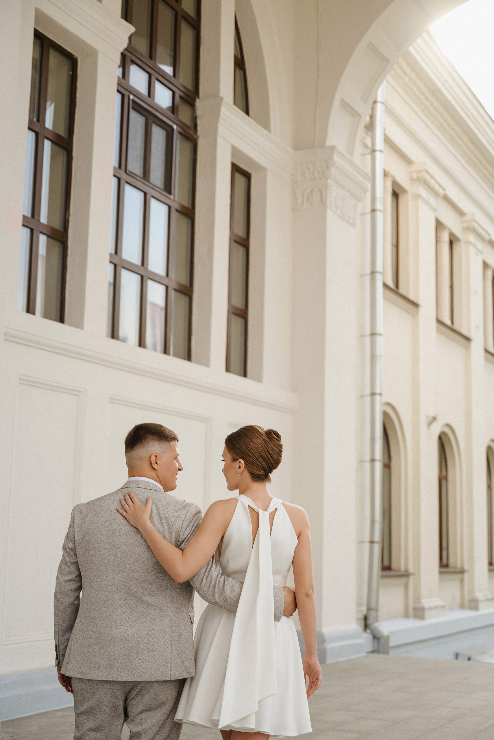 Топ локаций Минска для свадебной прогулки в дождь. Свадебный и портретный фотограф в Минске Наташа Каракулова