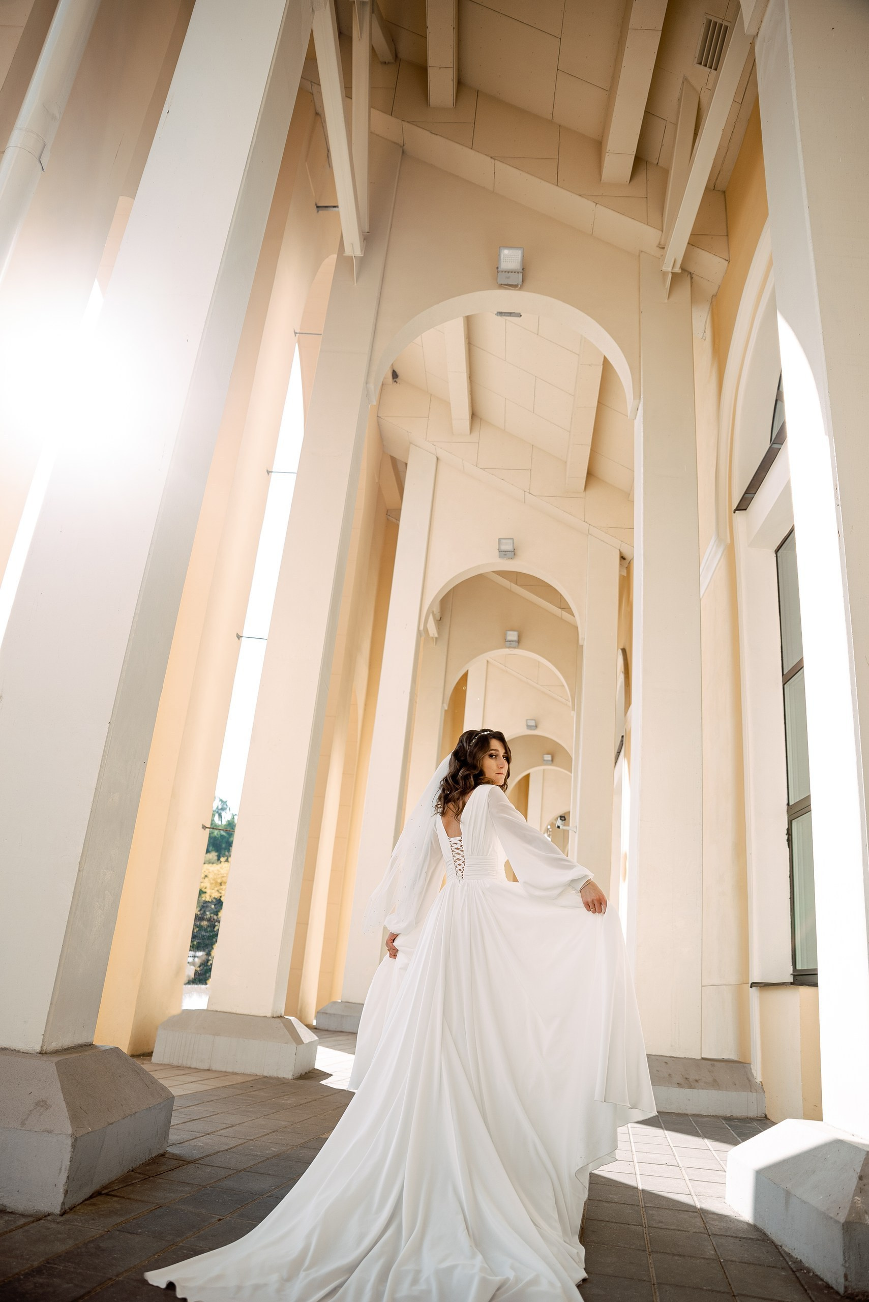 Топ локаций Минска для свадебной прогулки в дождь. Свадебный и портретный фотограф в Минске Наташа Каракулова