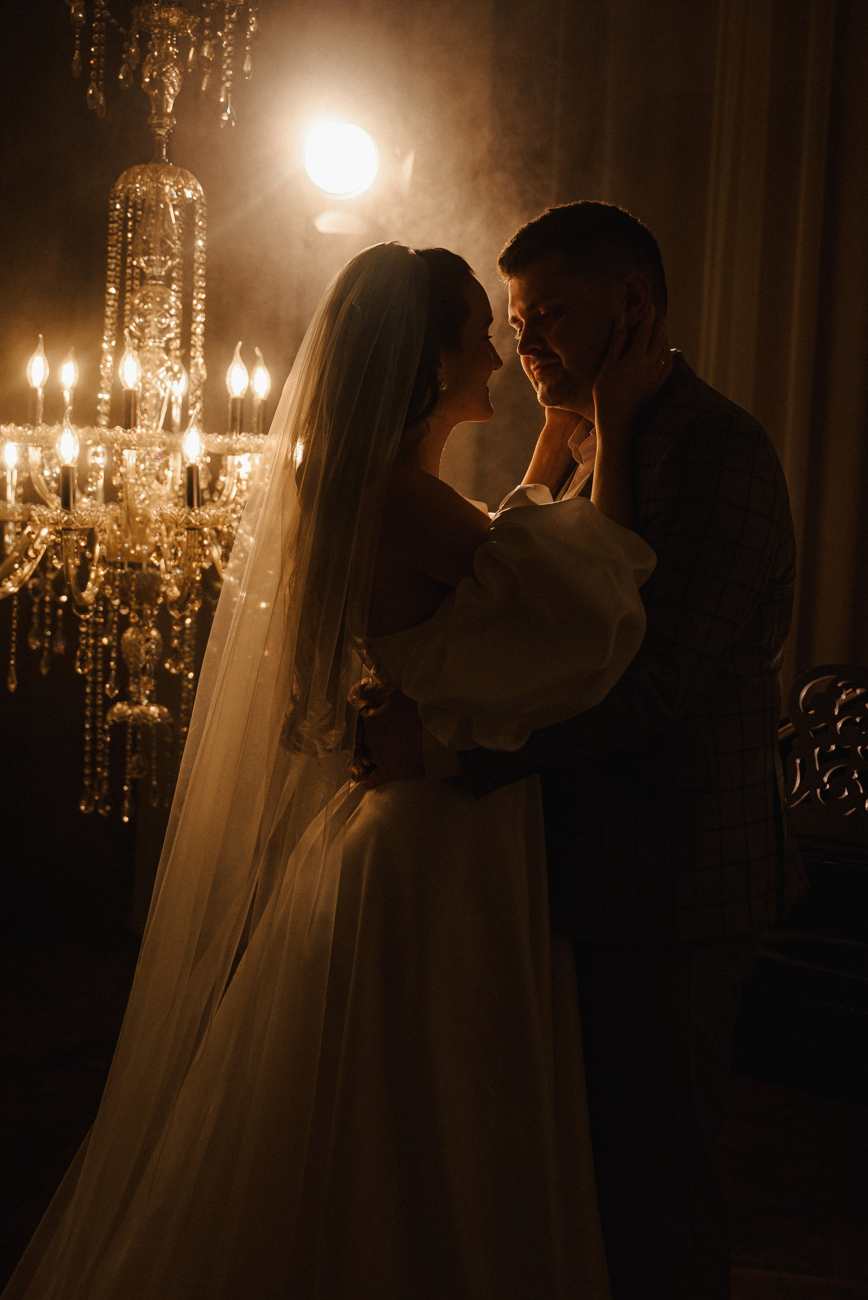 Топ локаций Минска для свадебной прогулки в дождь. Свадебный и портретный фотограф в Минске Наташа Каракулова