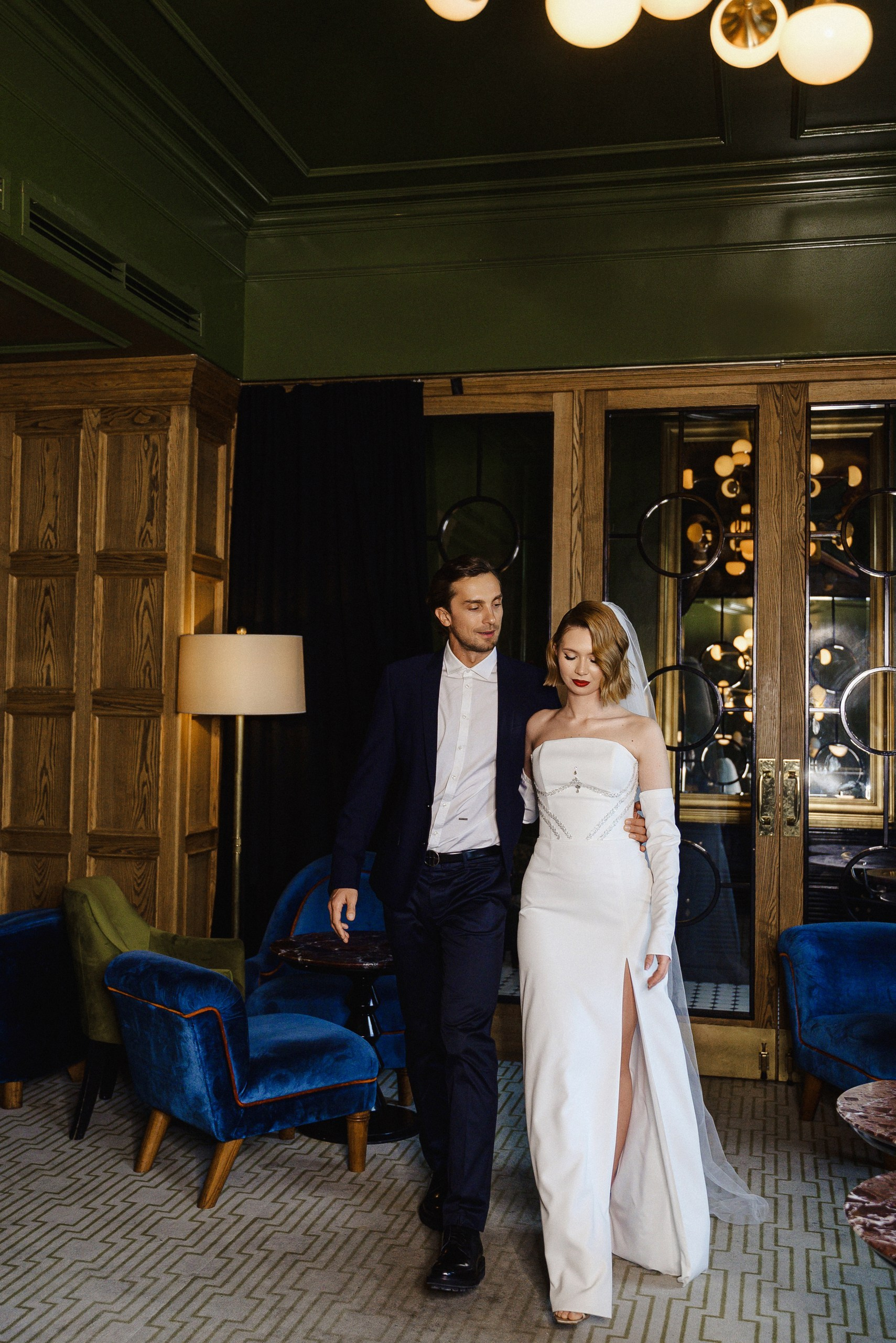 Топ локаций Минска для свадебной прогулки в дождь. Свадебный и портретный фотограф в Минске Наташа Каракулова