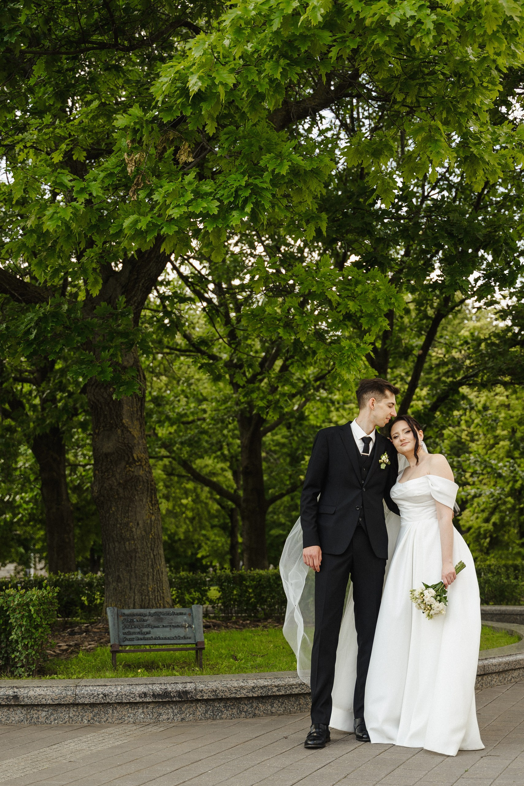 Топ открытых локаций Минска для свадебной прогулки. Свадебный и портретный фотограф в Минске Наташа Каракулова