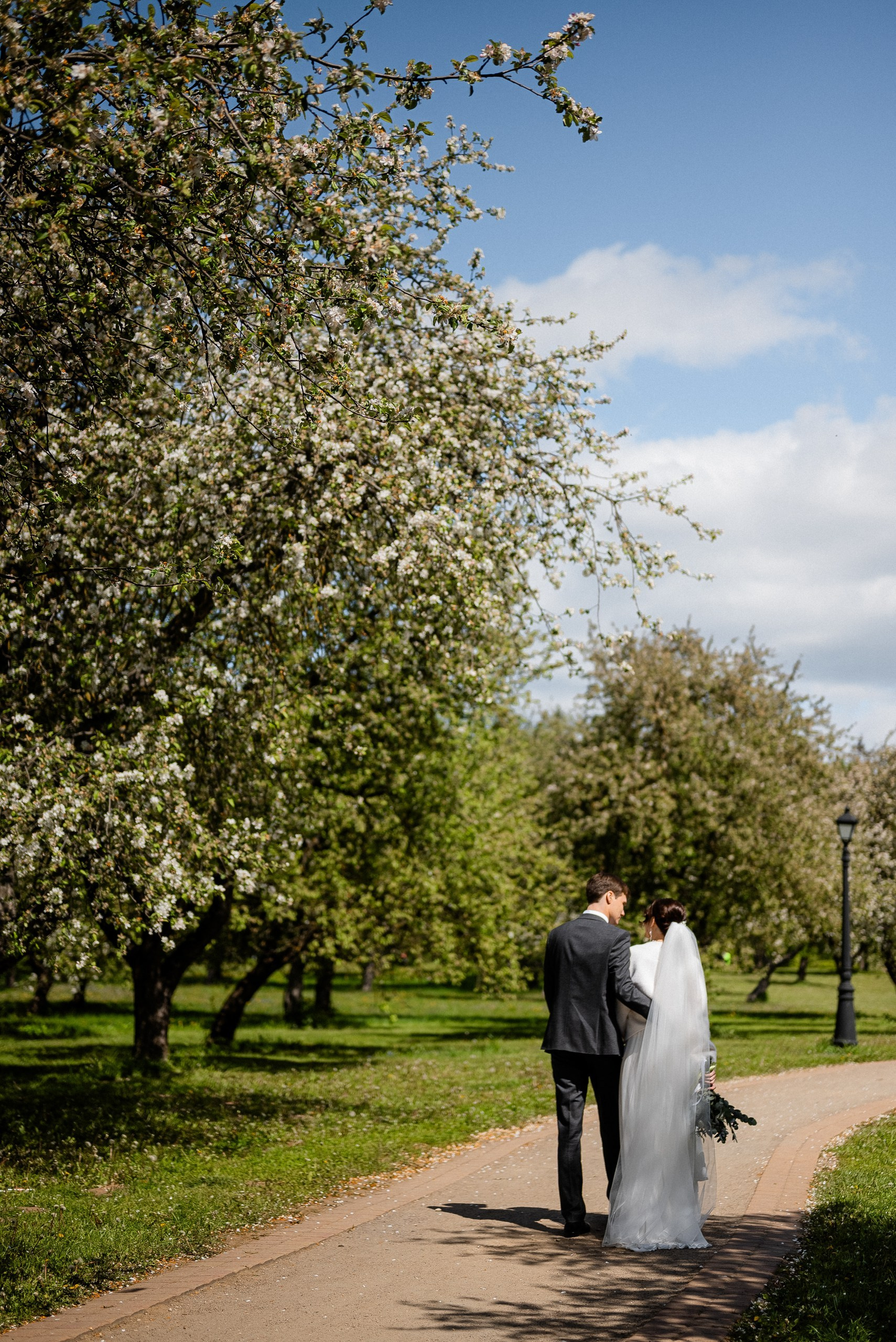 Топ открытых локаций Минска для свадебной прогулки. Свадебный и портретный фотограф в Минске Наташа Каракулова
