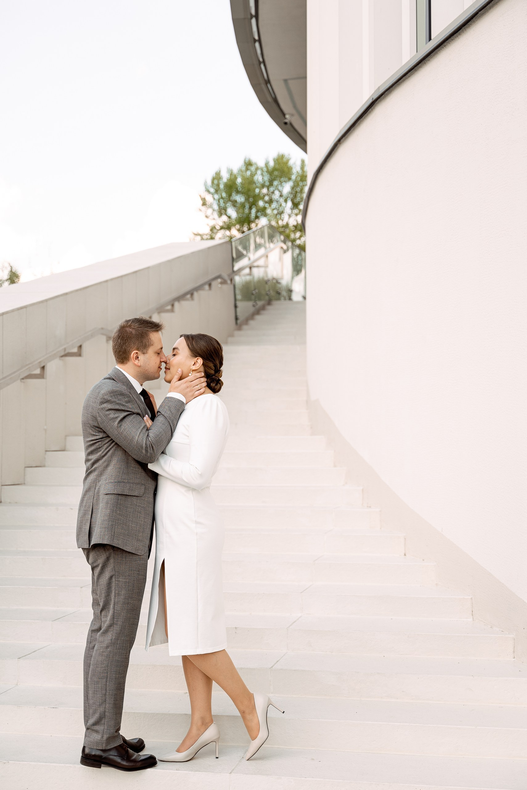 Топ открытых локаций Минска для свадебной прогулки. Свадебный и портретный фотограф в Минске Наташа Каракулова