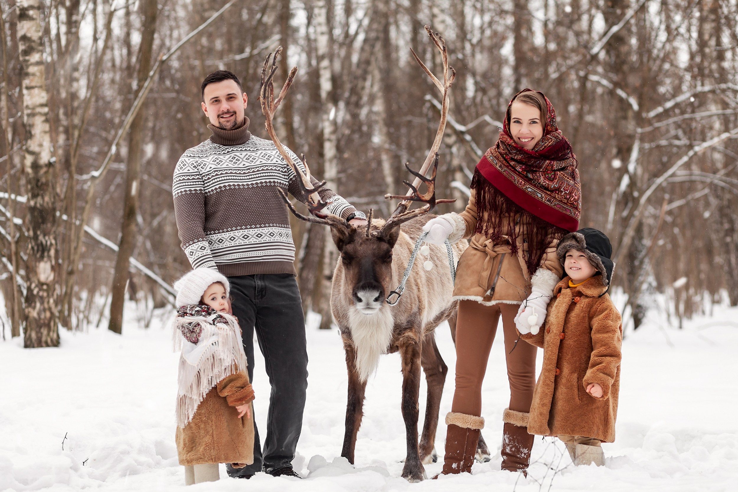 Семейная фотосессия с оленем
