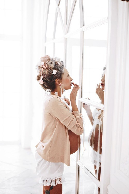 Оригинальный образ для беременной фотосессии. Семейный и женский фотограф в Санкт-Петербурге Виктория Кострова