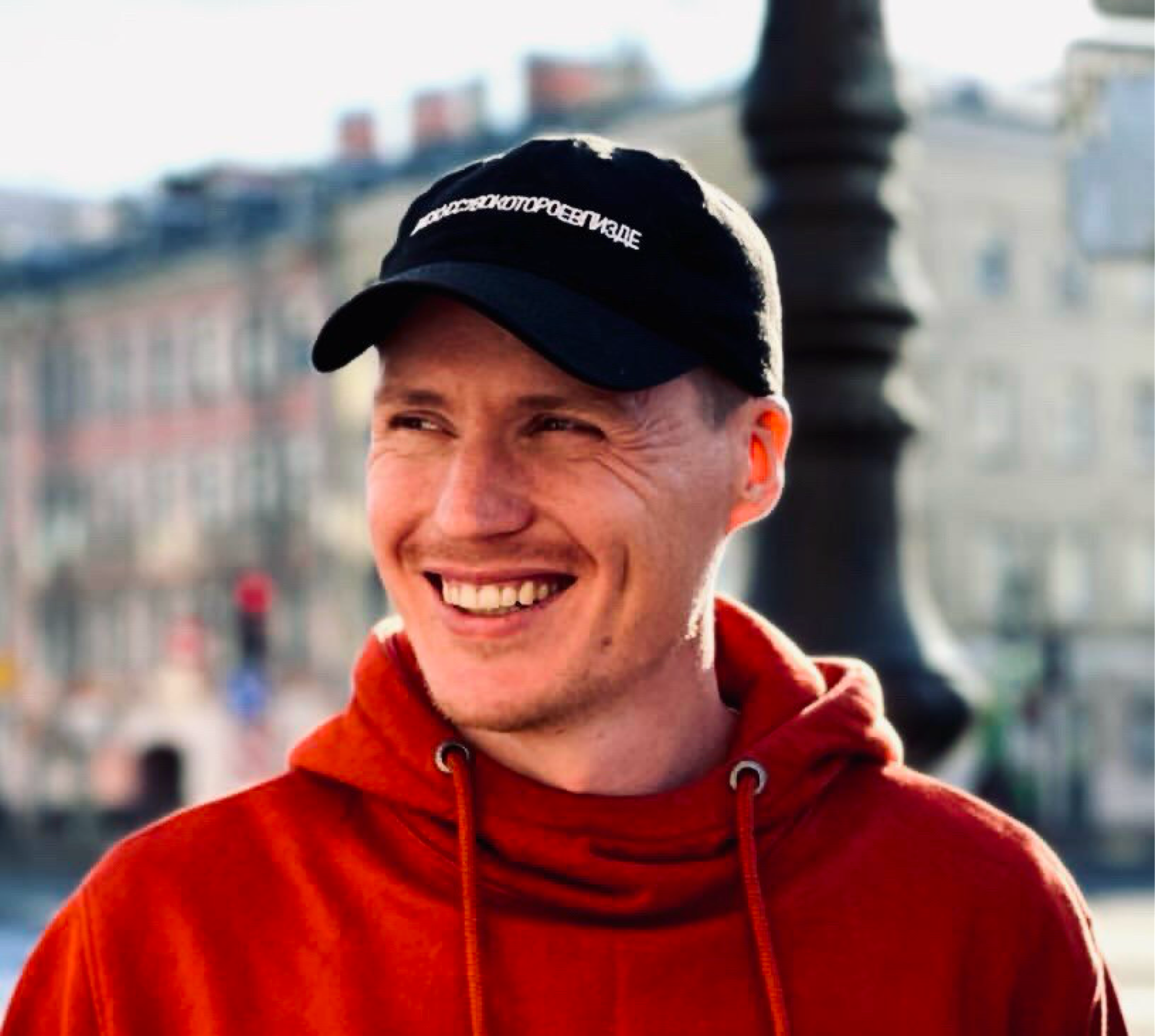 Контакты. Художник-постановщик кино и театра в Москве и Санкт-Петербурге Медведников Николай