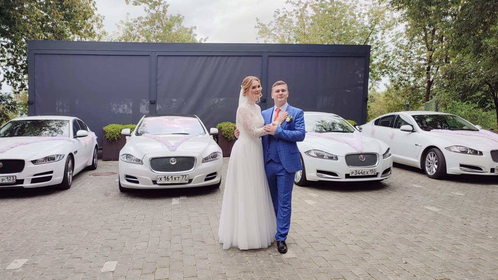 Прокат ягуара на свадьбу в Москве