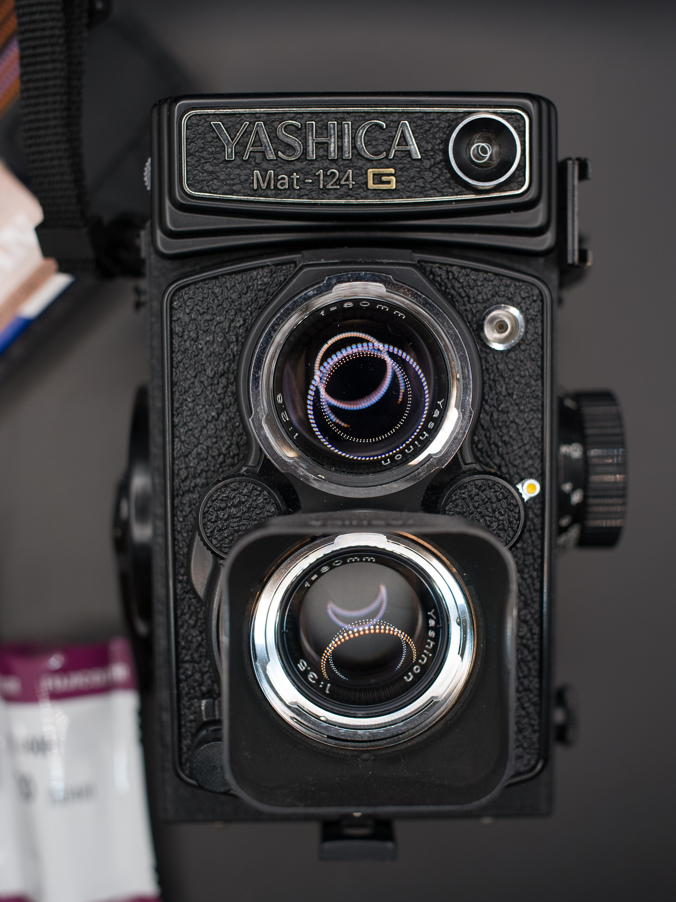 Обзор фотоаппарата Yashica MAT 124G