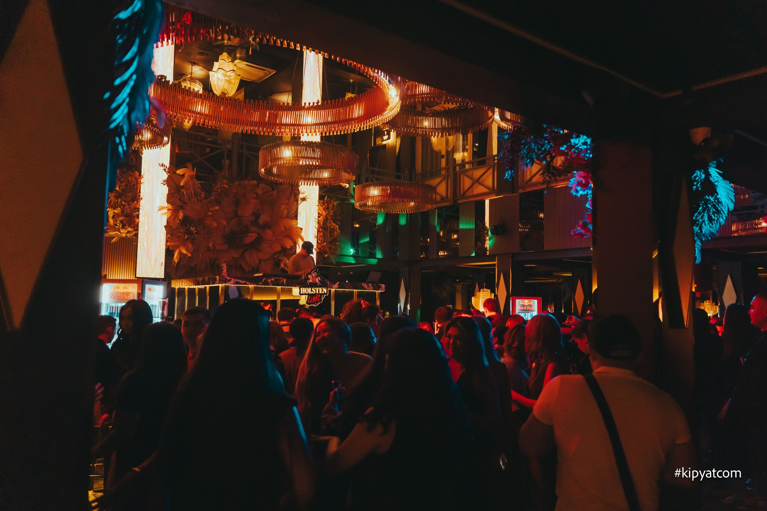 Панаехали на Туране. Астана Кипятком