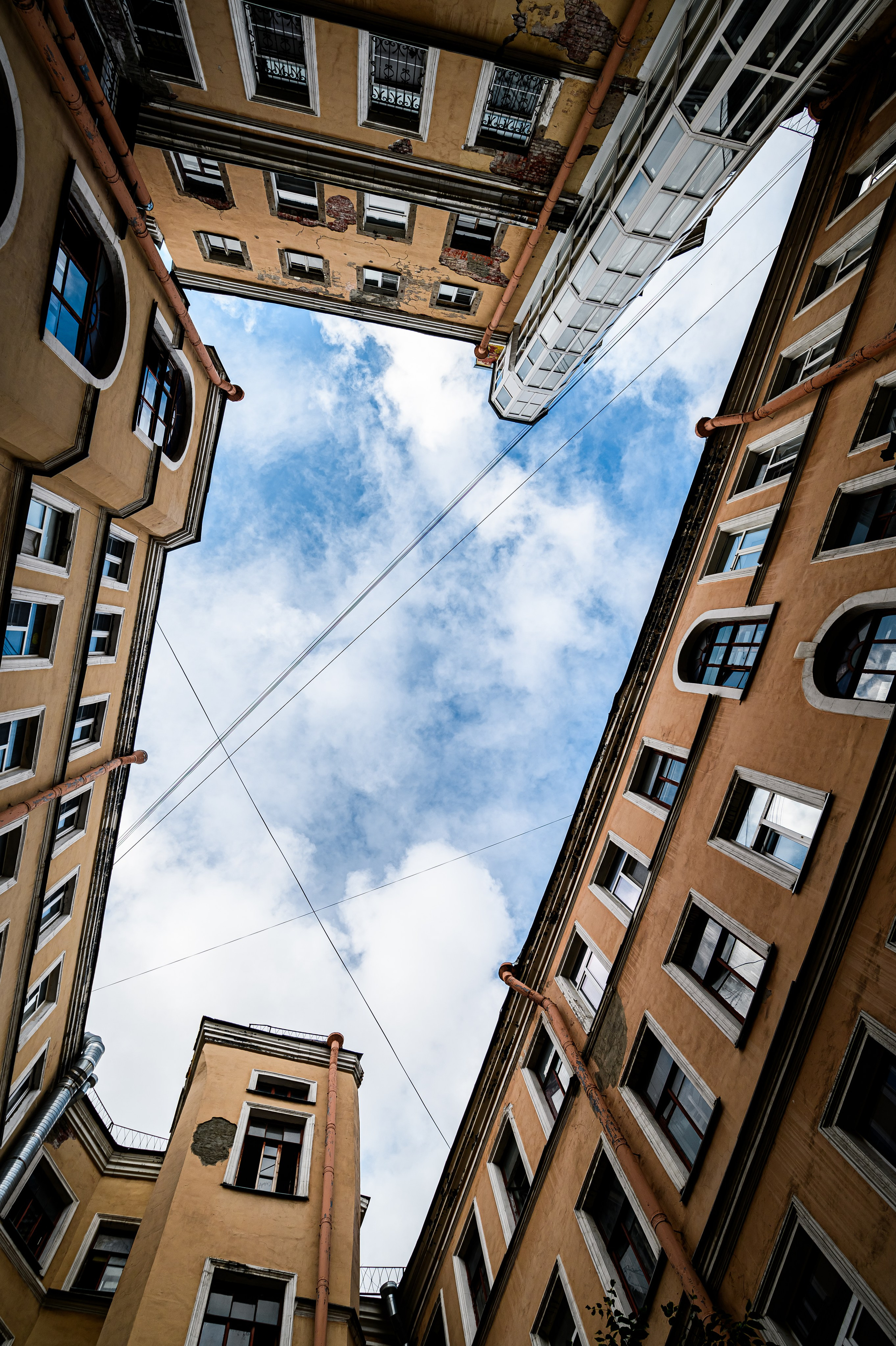 Дворы-колодцы Санкт-Петербурга (Петроградская сторона) | Фотопроект Алексея Клейменова