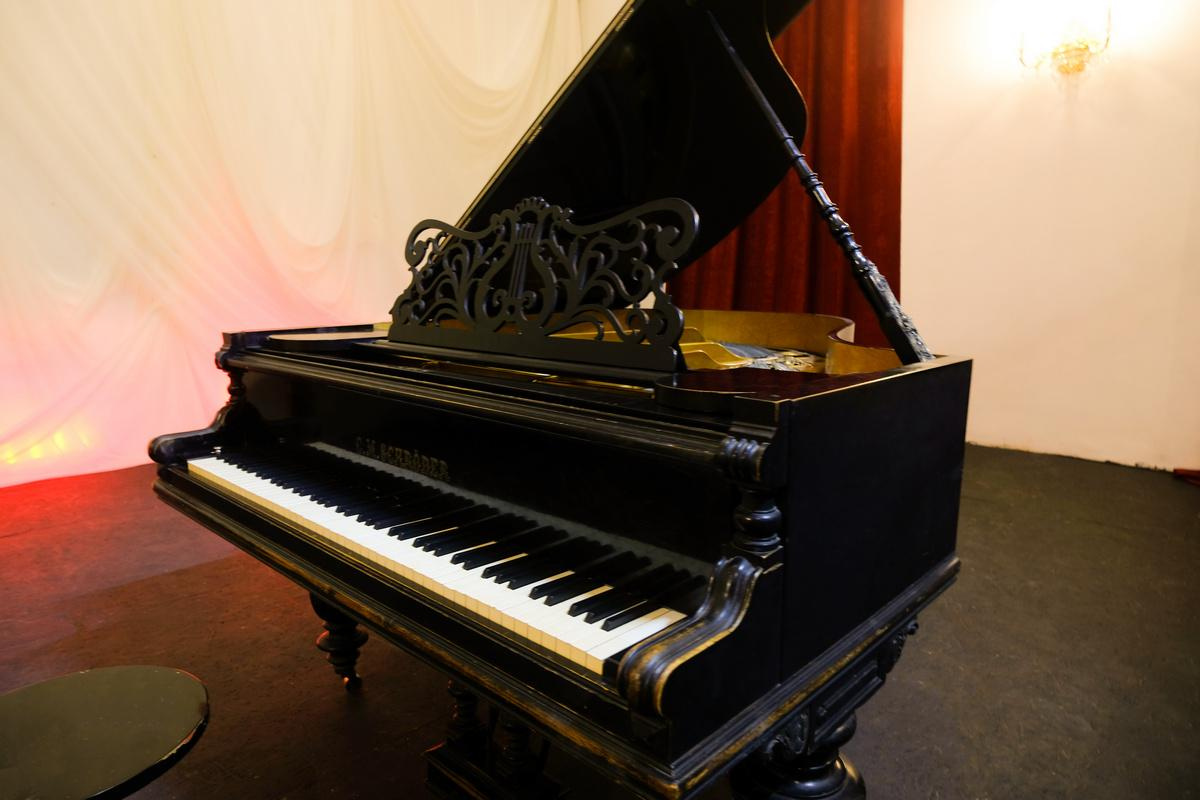 Роял Шрёдера, особняк К.И.Шрёдера