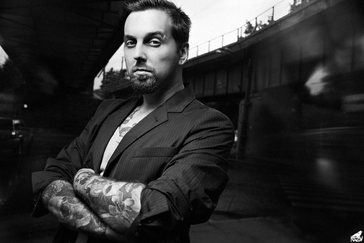 Ваша личная фотостудия в любой точке этого грешного мира. Портретный фотограф в Санкт-Петербурге Алексей Корзов