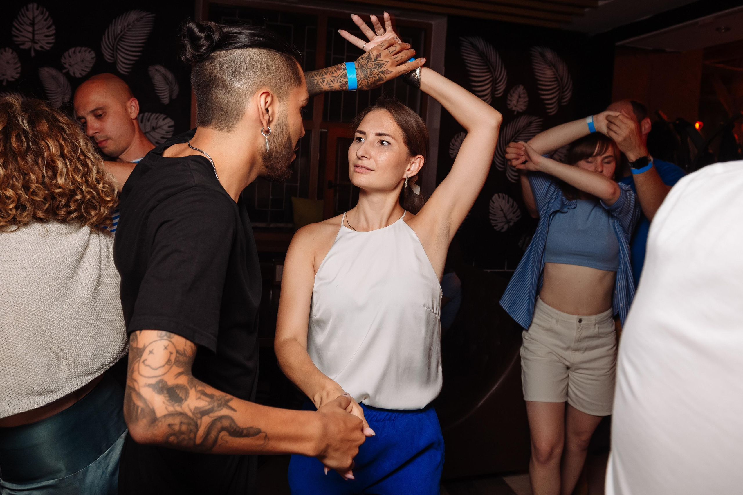 Школа социальных танцев Casa Latina. Репортажный и свадебный фотограф в Курске Борис Захарчук