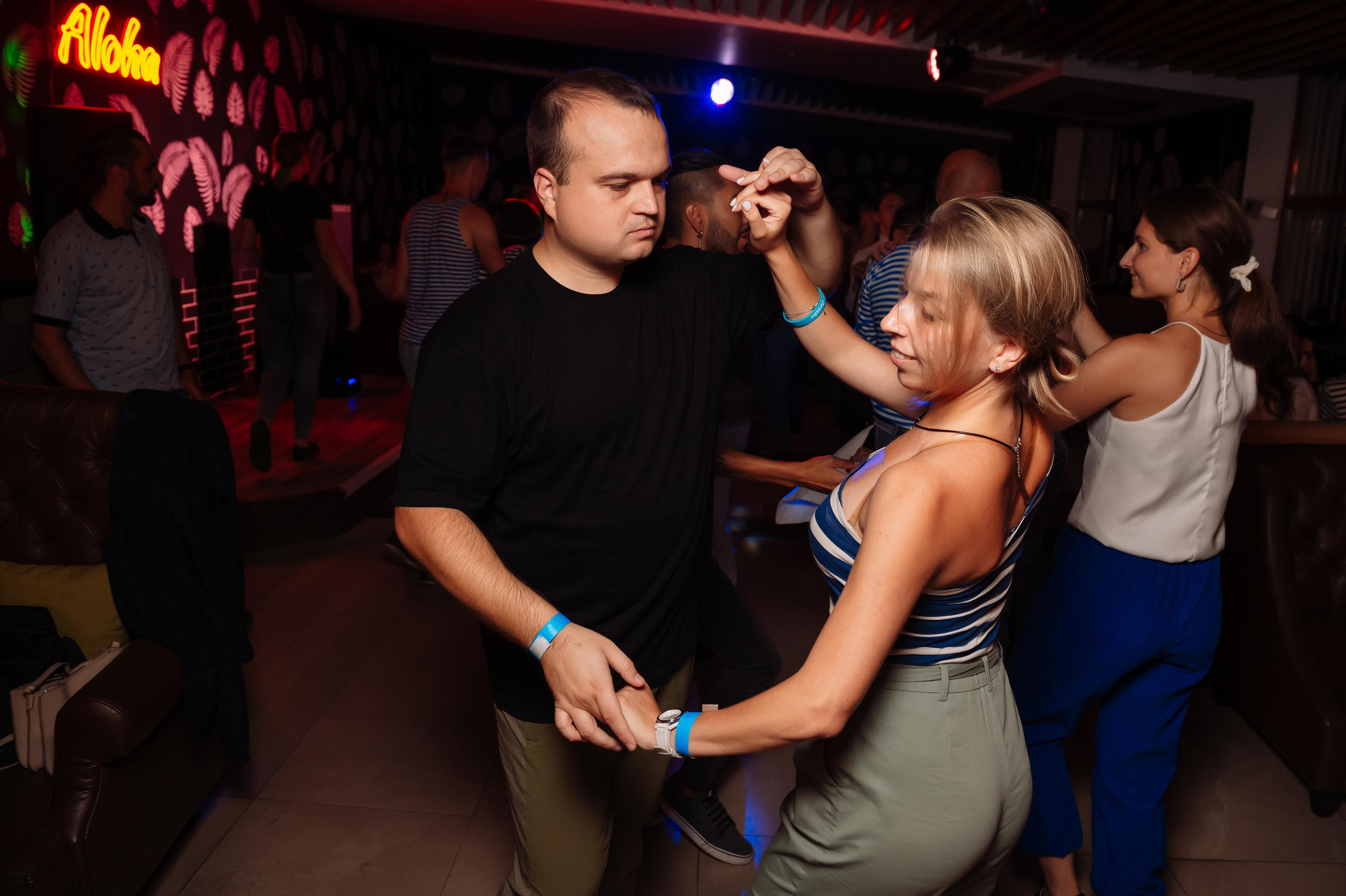 Школа социальных танцев Casa Latina. Репортажный и свадебный фотограф в Курске Борис Захарчук