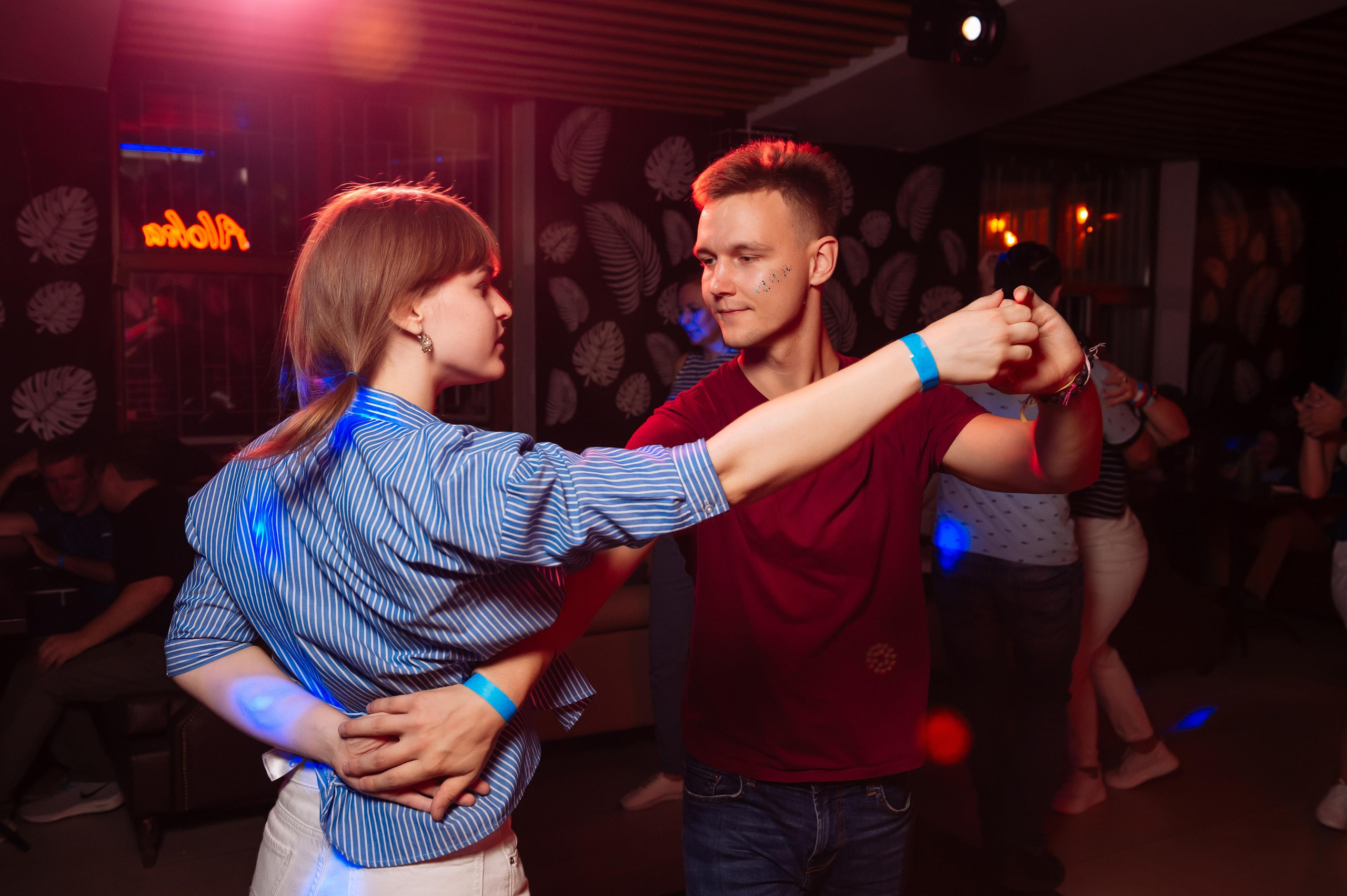 Школа социальных танцев Casa Latina. Репортажный и свадебный фотограф в Курске Борис Захарчук