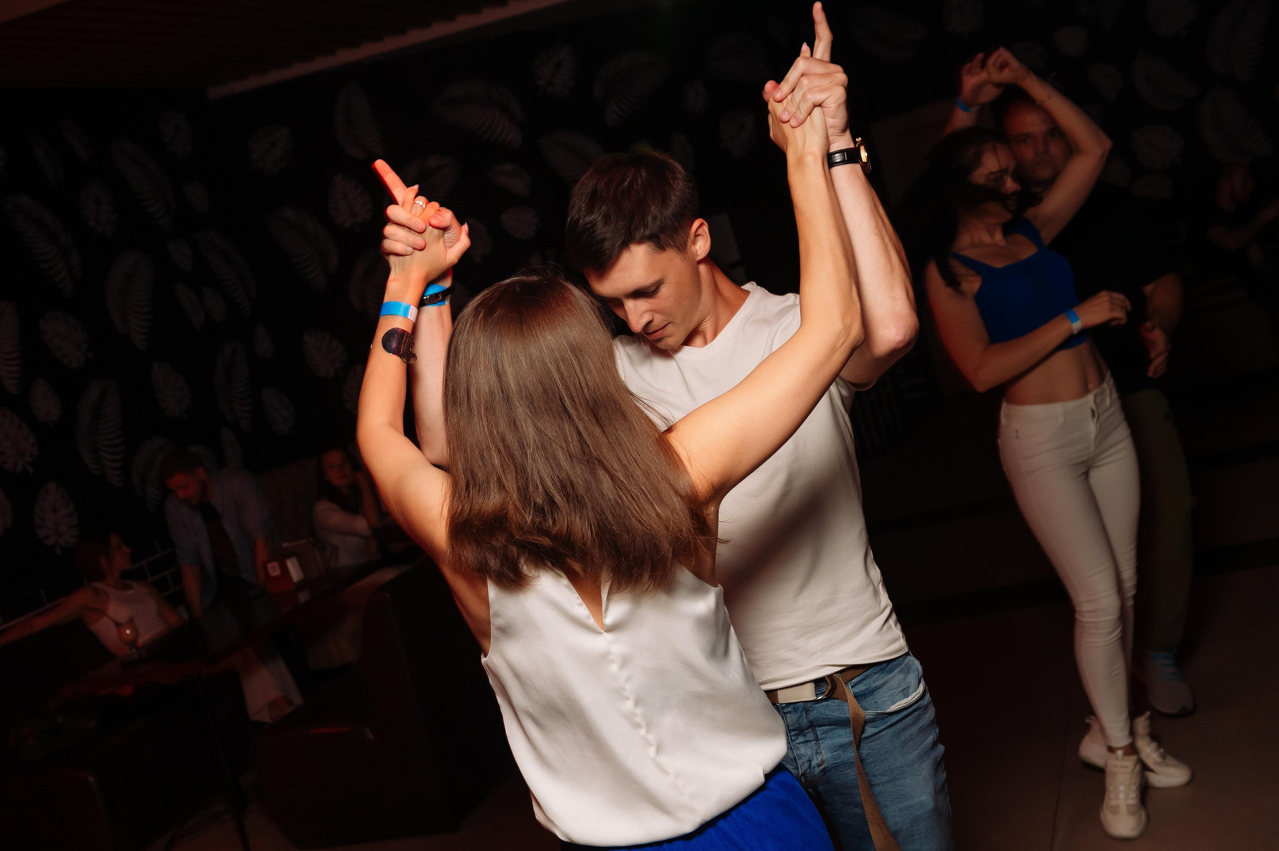 Школа социальных танцев Casa Latina. Репортажный и свадебный фотограф в Курске Борис Захарчук