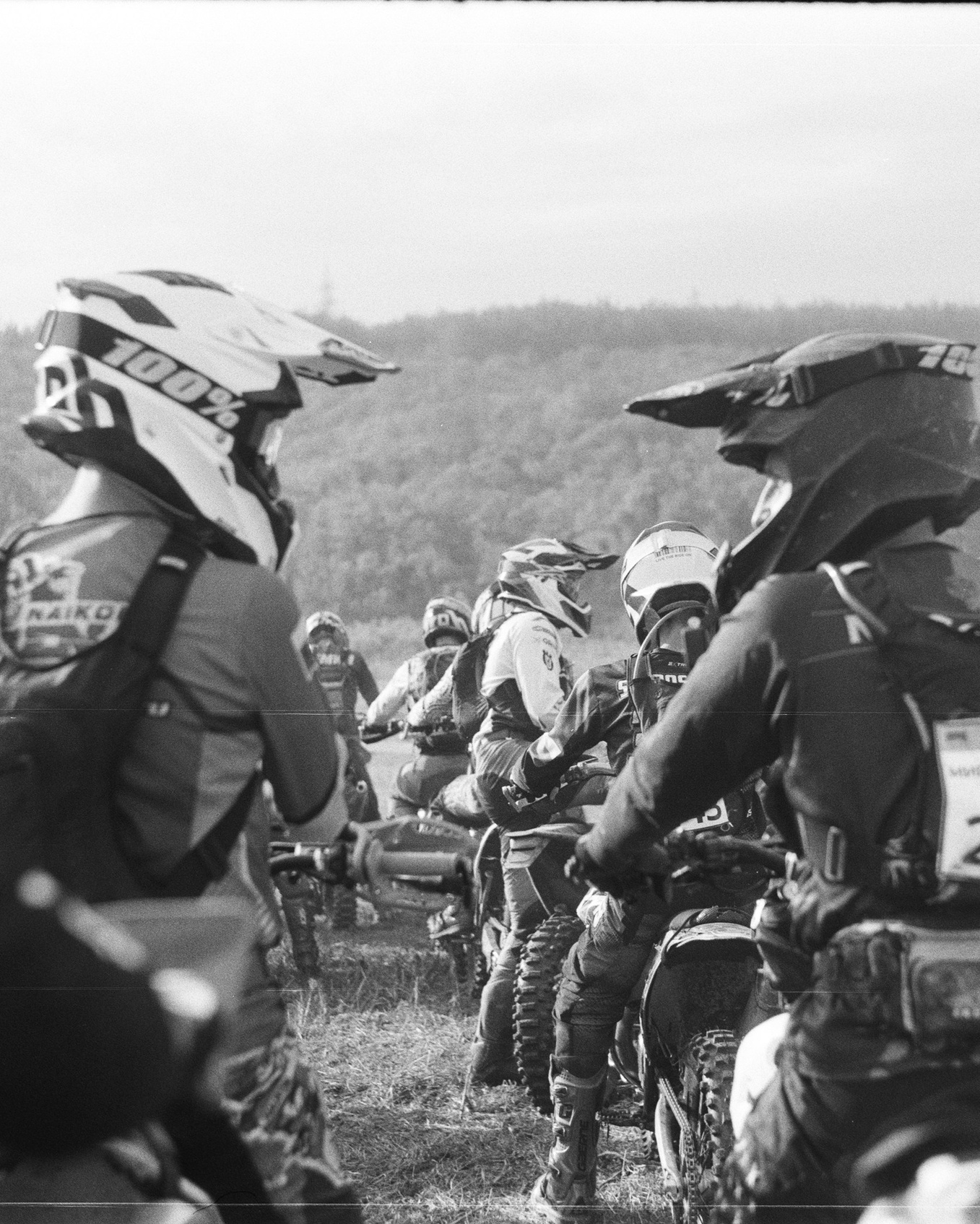 массовое спортивное мероприятие, съемка с разных точек трассы