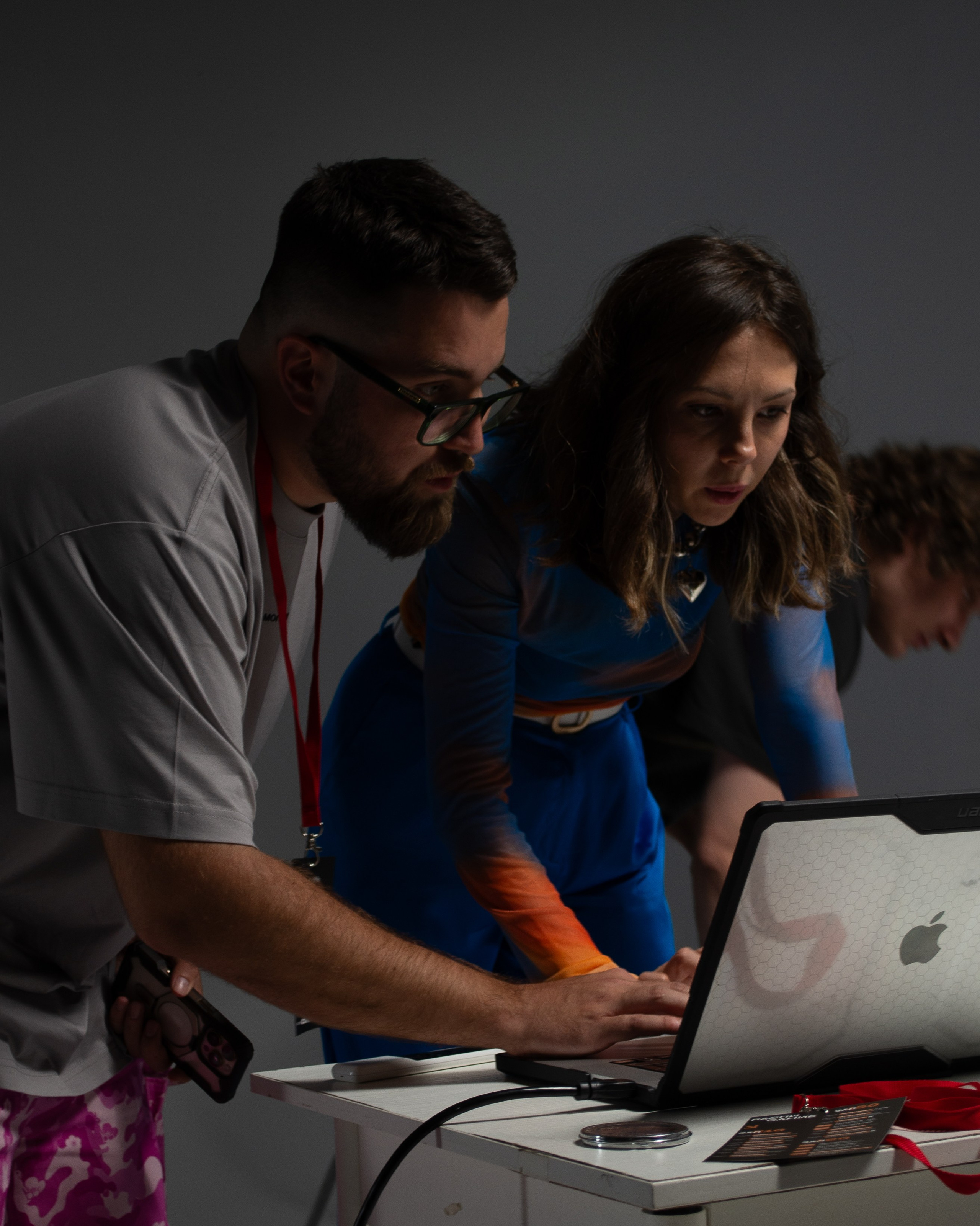 Контакты. Victoria Radjevna Репортажный Fashion Фотограф- Видеограф Санкт-Петербурга и Москвы