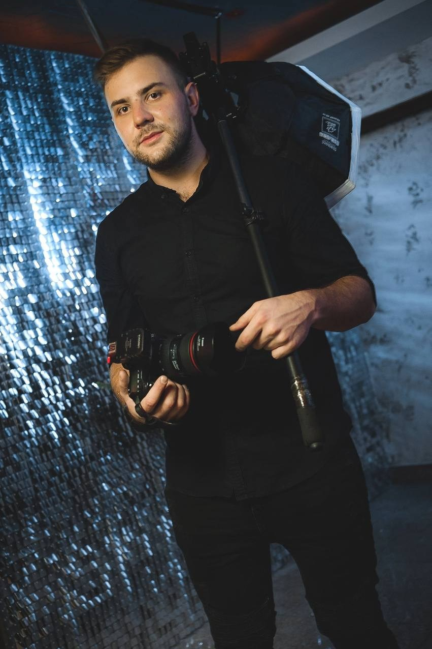 Контакты. Фотограф Станислав Викулов в Чите