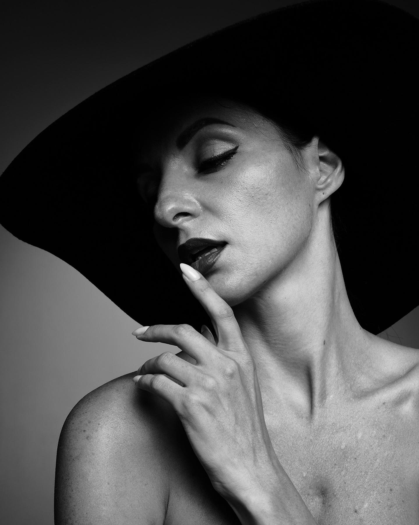 TIMELESS сьемка. Портретный фотограф в Москве Александр Денисов