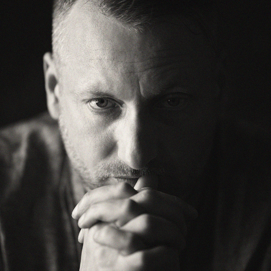 Контакты. Портретный фотограф в Омске Александр Губель