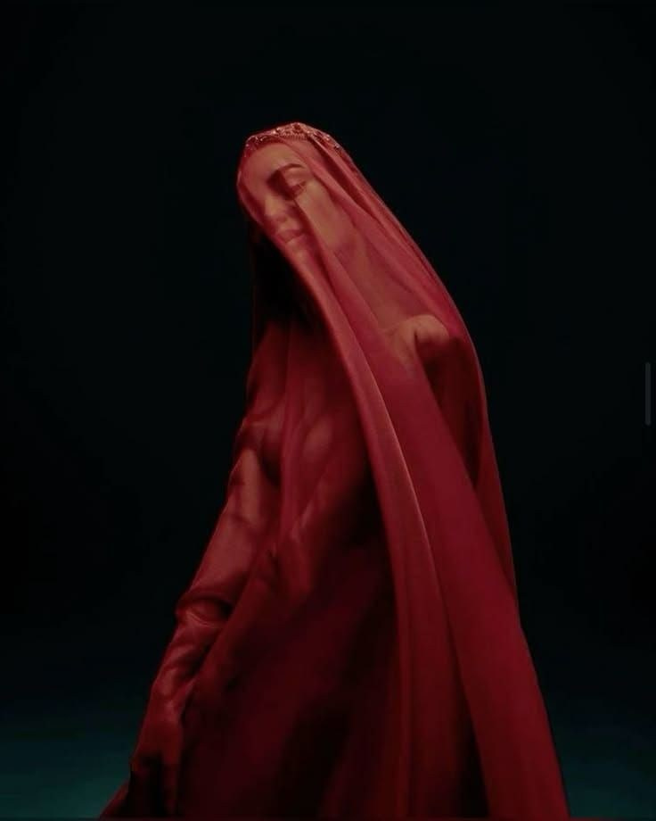 Съёмка с фатином. Фотограф Елизавета Хамович Омск