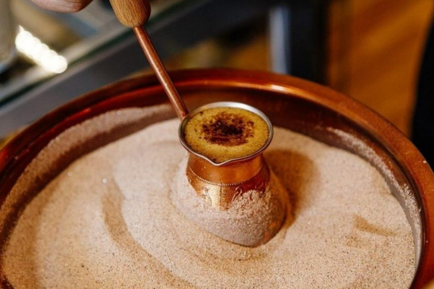 6 Кофемашины на песке