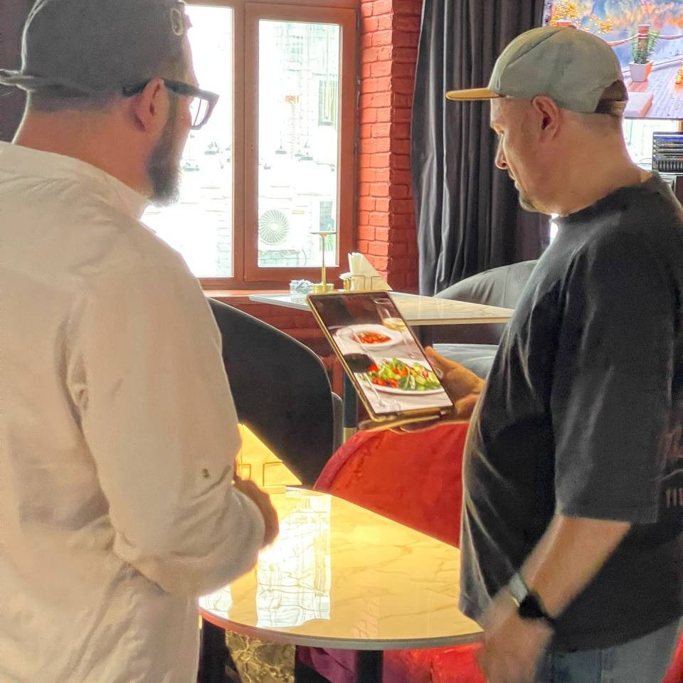 Фото блюд для ресторана: как съёмка влияет на продажи. Фуд-фотограф в Москве Дмитрий Медведев. Фуд-фото и контент для ресторанов, кафе и баров