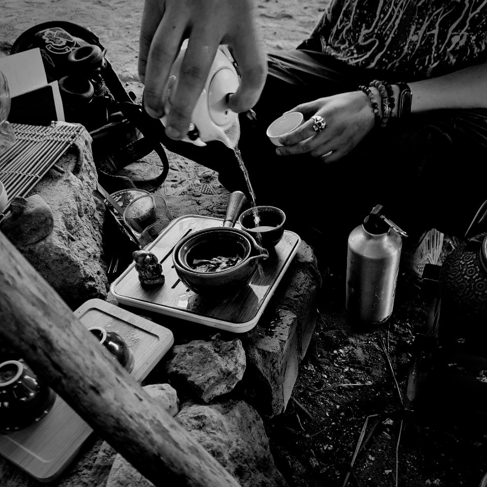 Биография / BIOGRAPHIE. Роман Ходырев — эзотериолог, художник, фотограф и музыкант. Санкт-Петербург, Рига