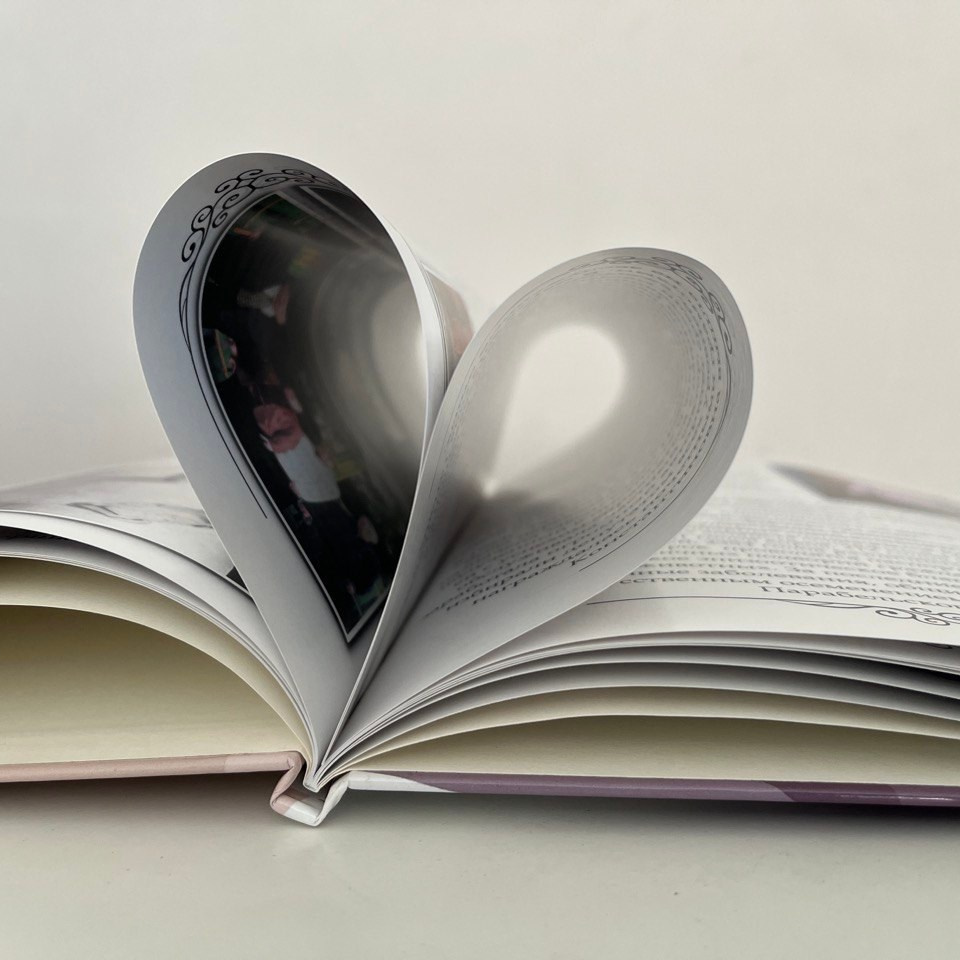 Выпускные альбомы 9-11 классы. Семейный и детский фотограф София Шарабурко, Томская область