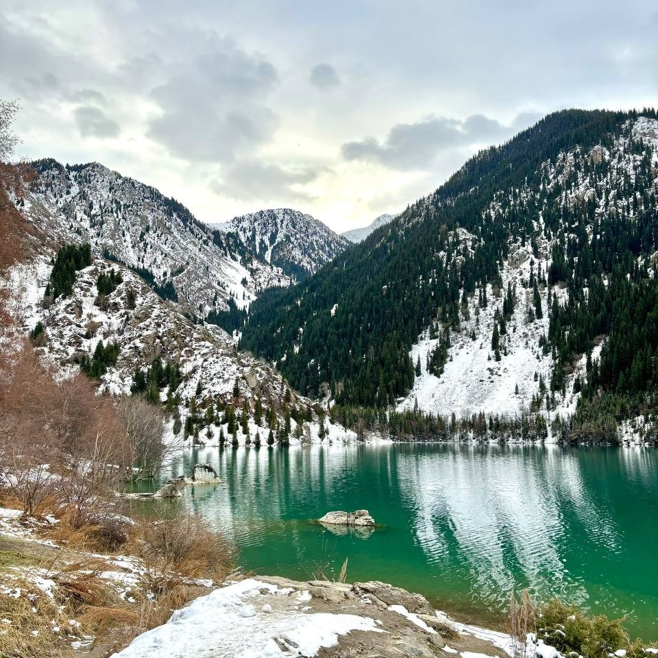 Озеро Иссык рядом с Алматы, Казахстан. Где находится, как доехать, фото и видео зимой и летом