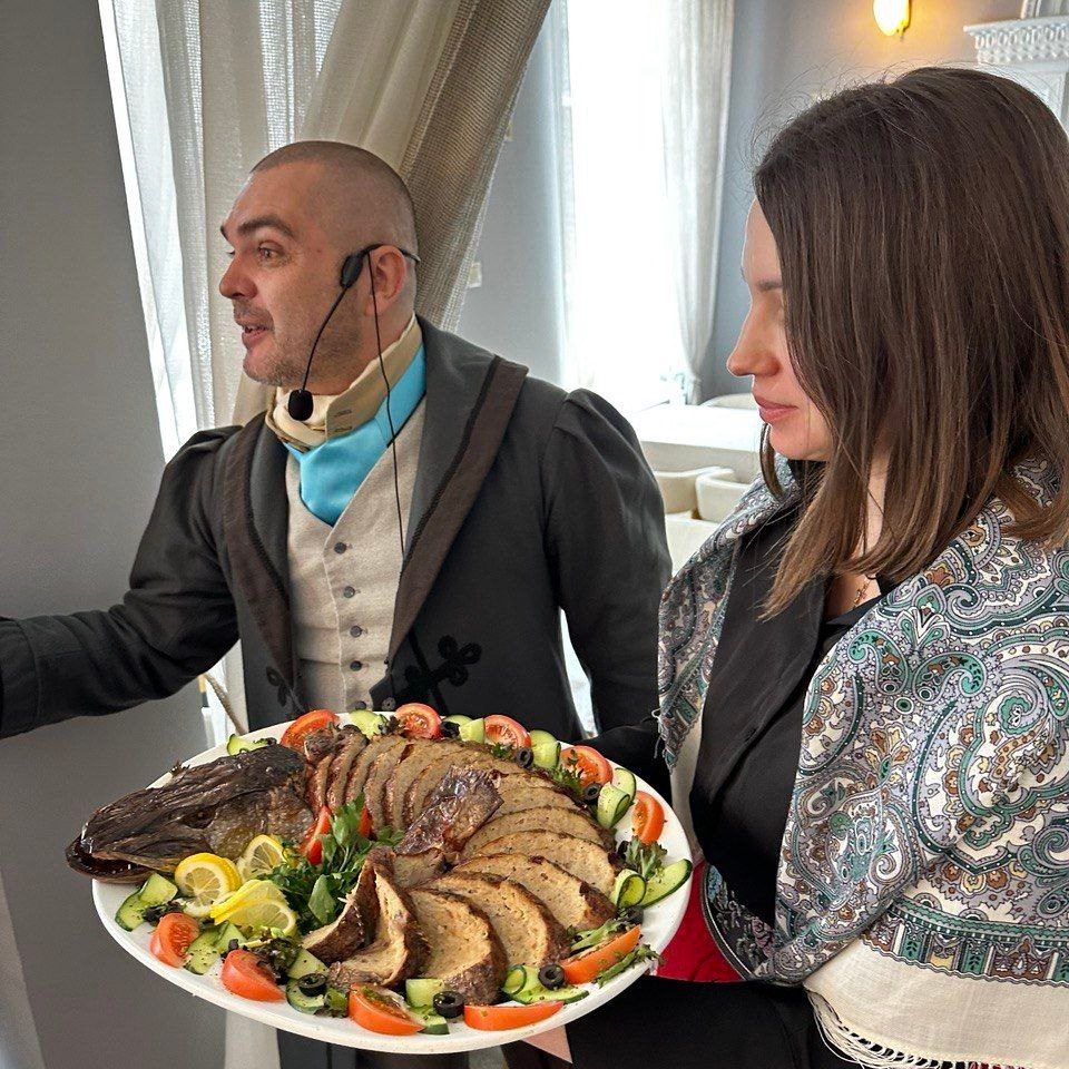 Ресторан Урало-Сибирской кухни в Тюмени. Старинные рецепты, обстановка. Современные комфорт и уют.