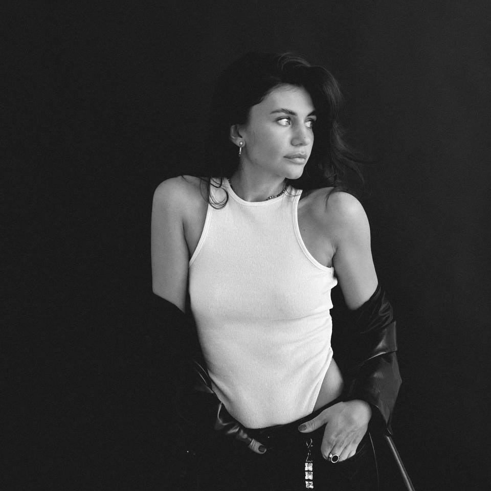 Контакты. Фотограф Иркутск Лепетанова Марианна