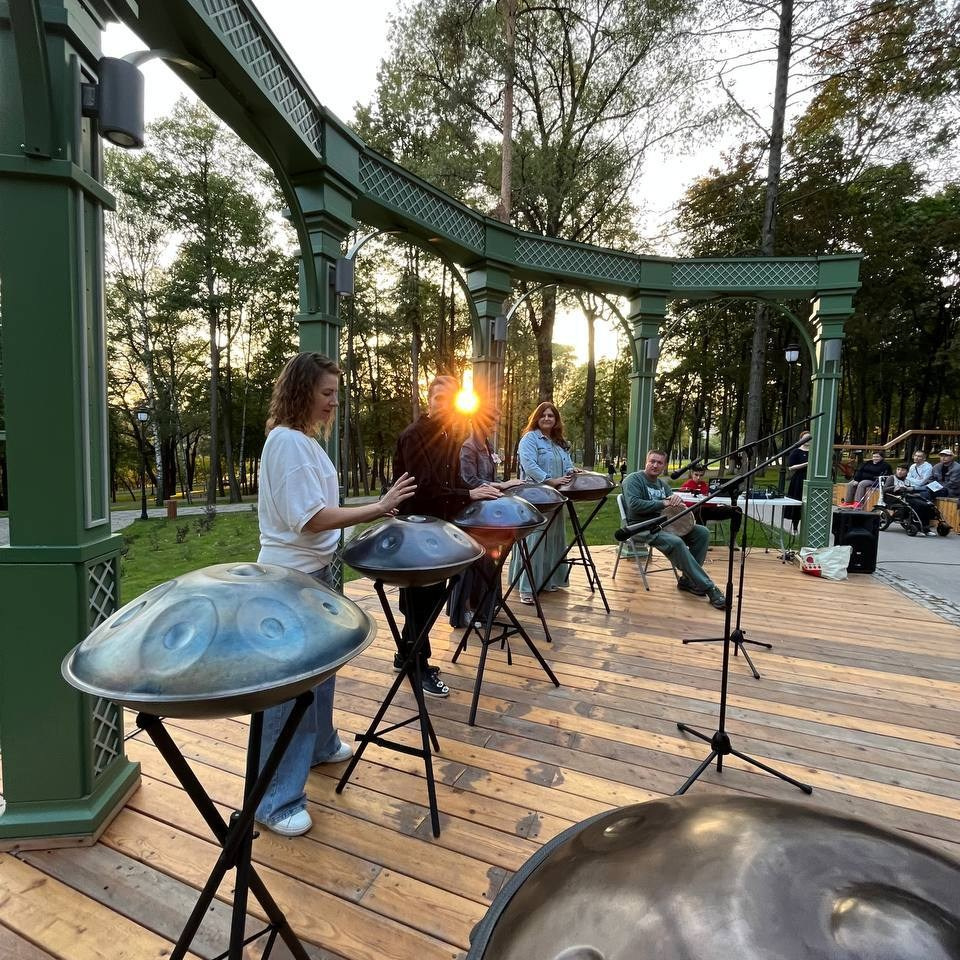 Выступления. Ханг-дуэт «Биение Сердца»