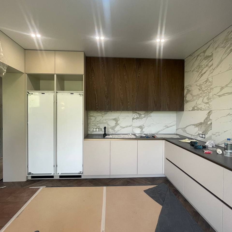 Студия мебели на заказ в Томске ГУДРУМ ТЦ Оранжевое Небо. ГУДРУМ — Мебель на заказ в Томске | Кухни | Шкафы | Стулья и Столы