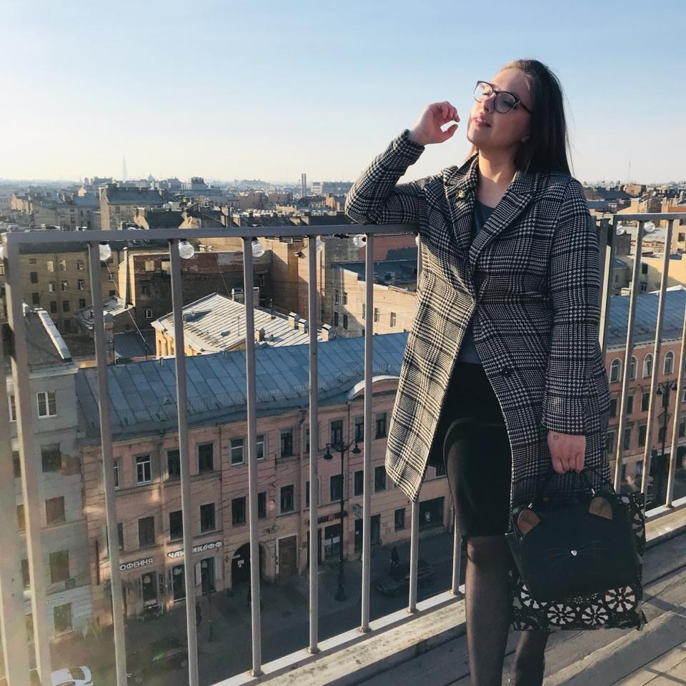 Об авторе. Метлахская плитка парадных Санкт-Петербурга