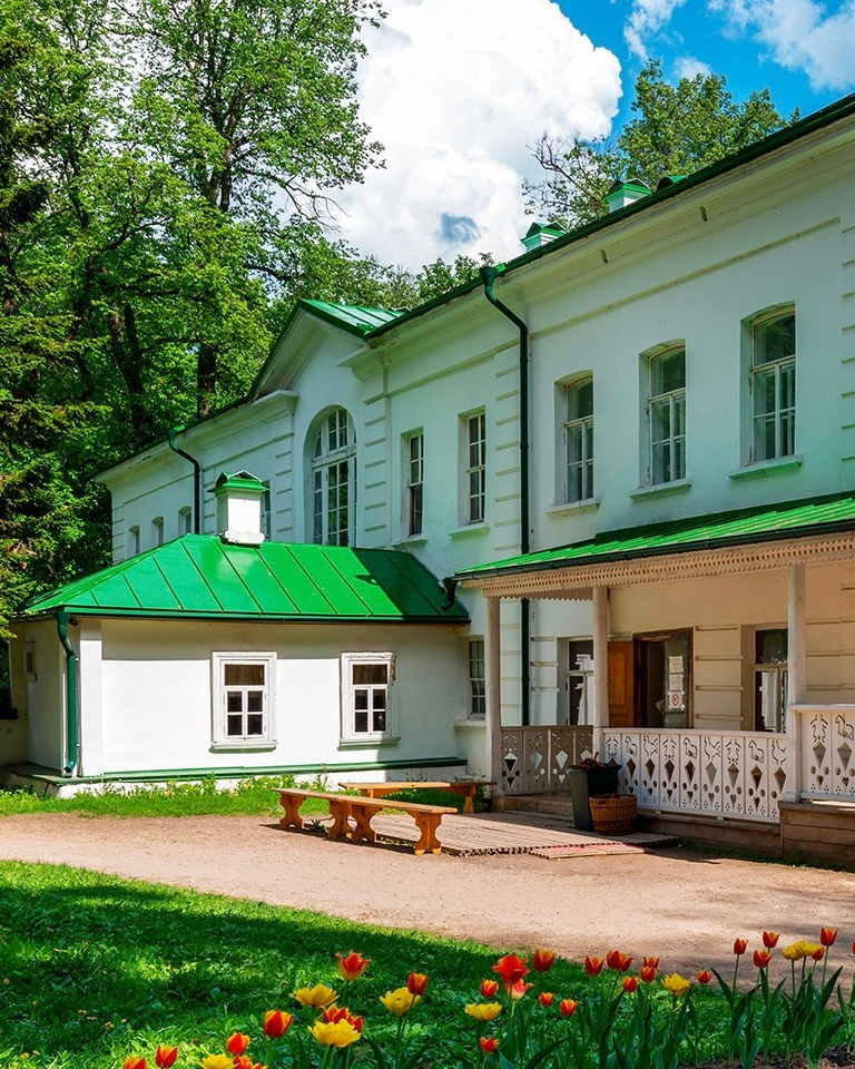 Усадьбы. Экскурсовод по Москве Беляева Валентина