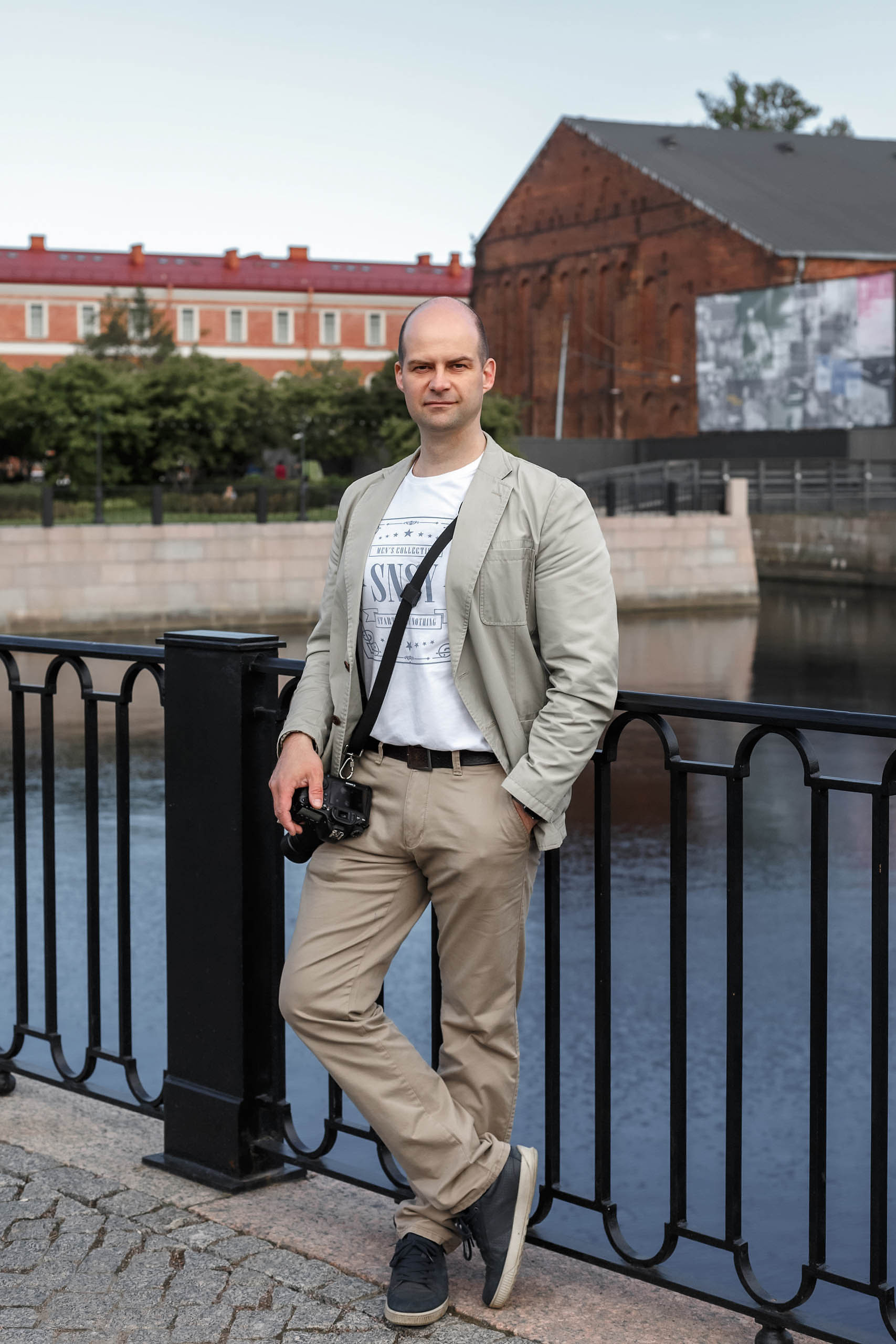 Контакты. Фотограф Максим Каразеев