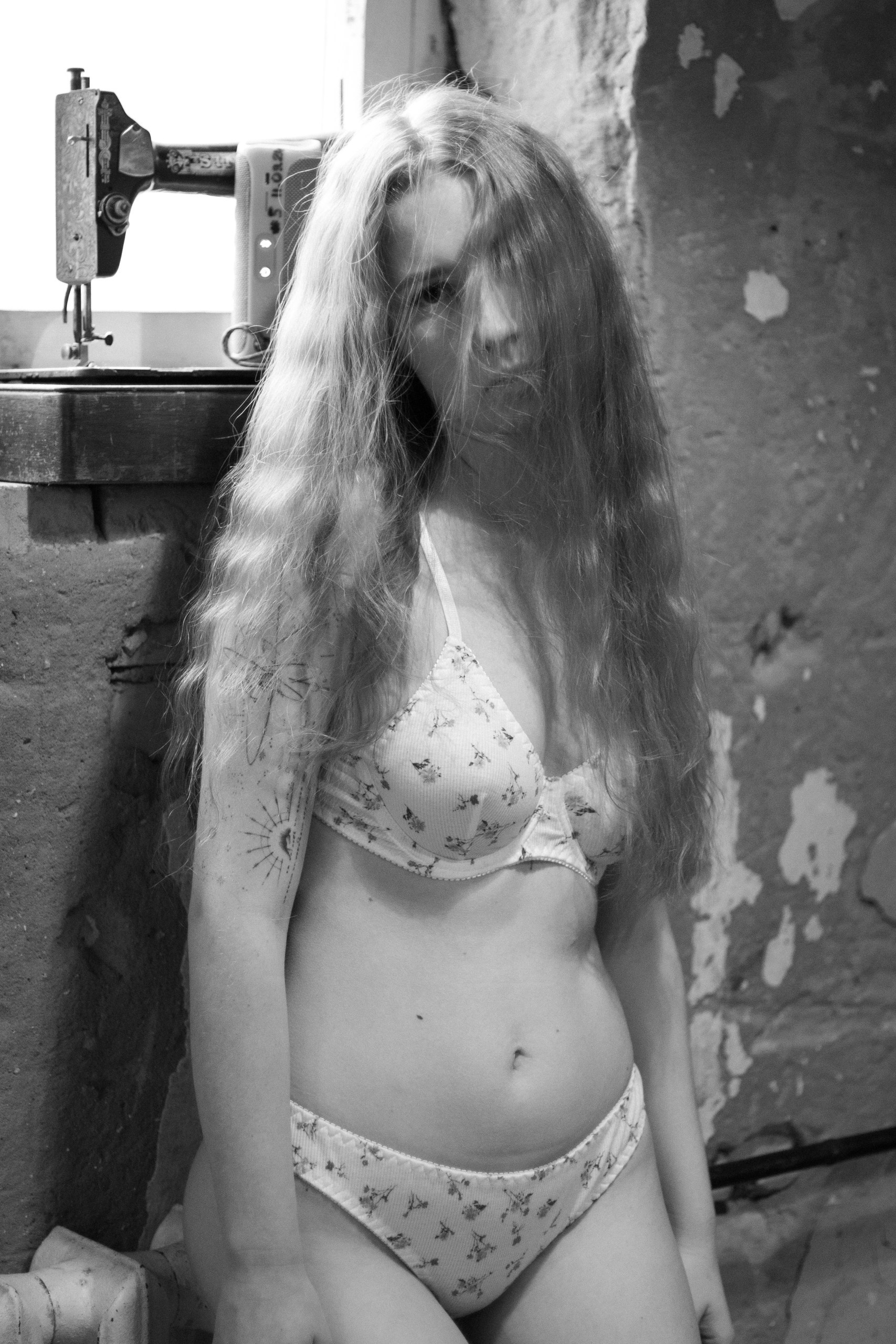 Book a shoot. Nude and Fine art photographer in Moscow Anna Fors