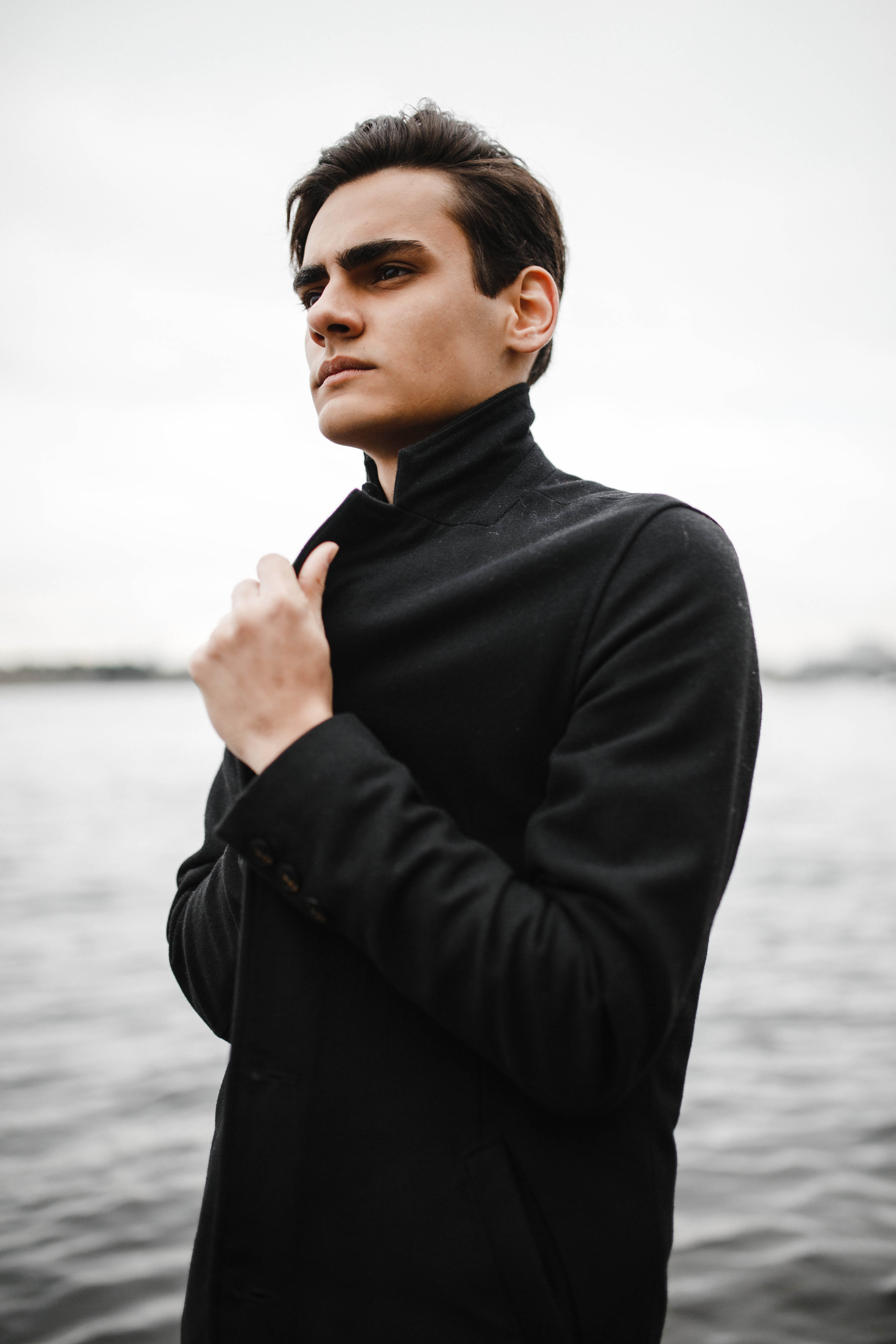 Влад. Хмурый Петербург. Семейный и свадебный фотограф Полина Принцева