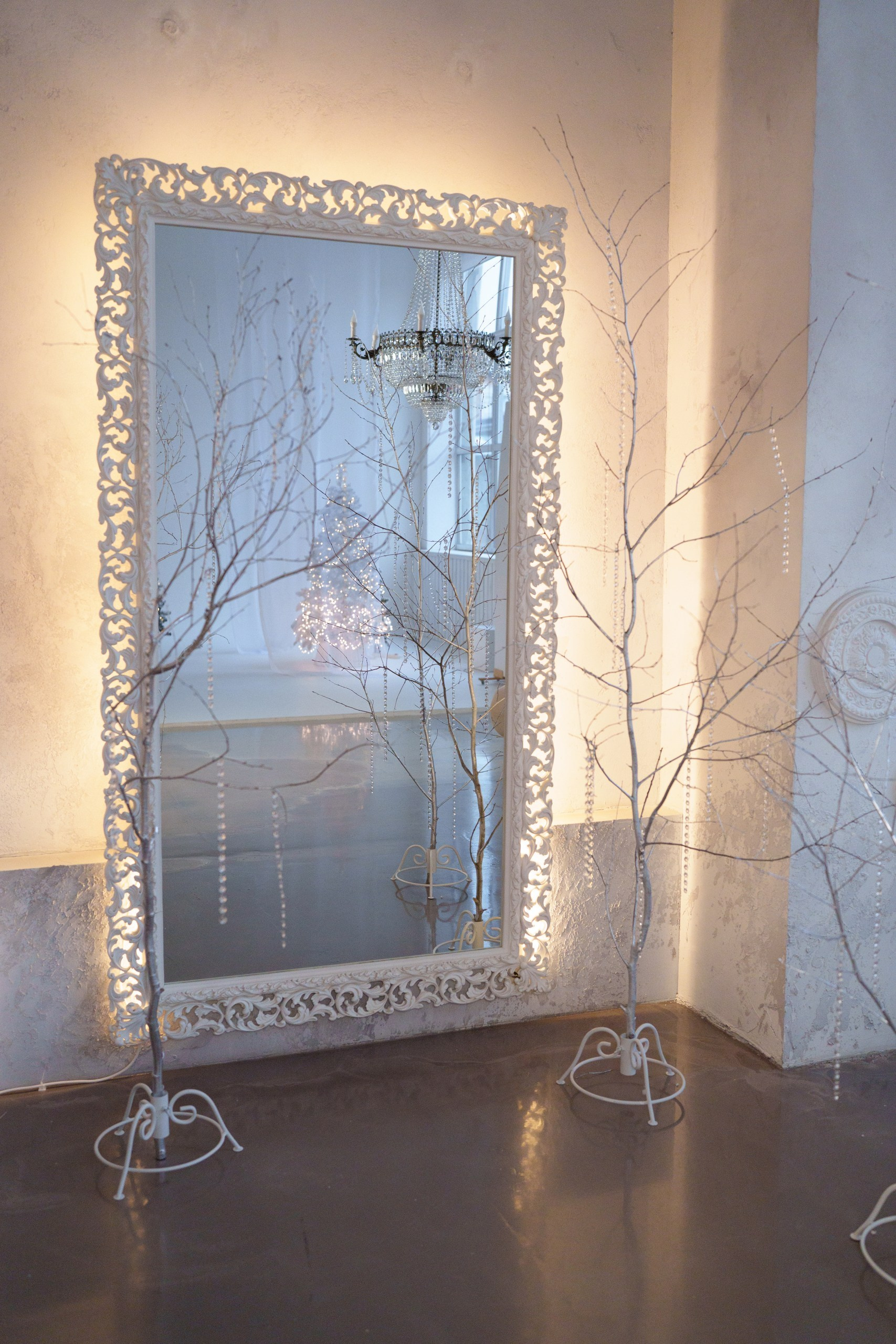 НОВОГОДНЕЕ ОФОРМЛЕНИЕ ЗАЛА КЛАССИЧЕСКИЙ