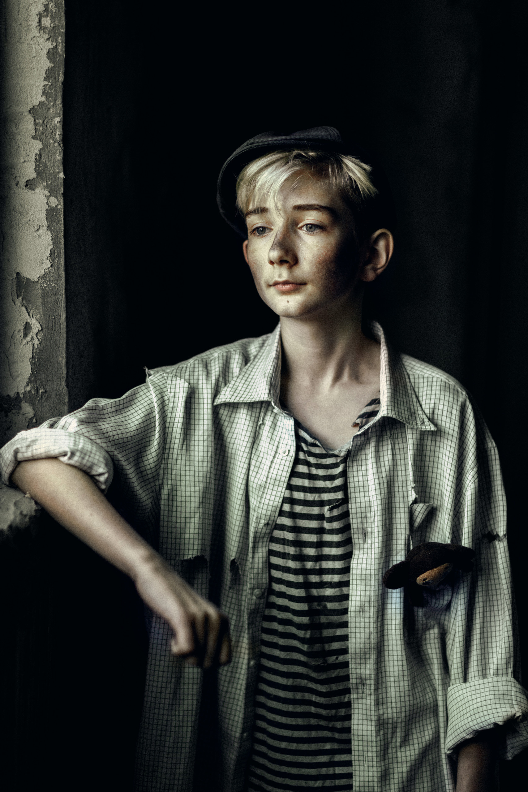 Стильная фотосессия девочек беспризорниц