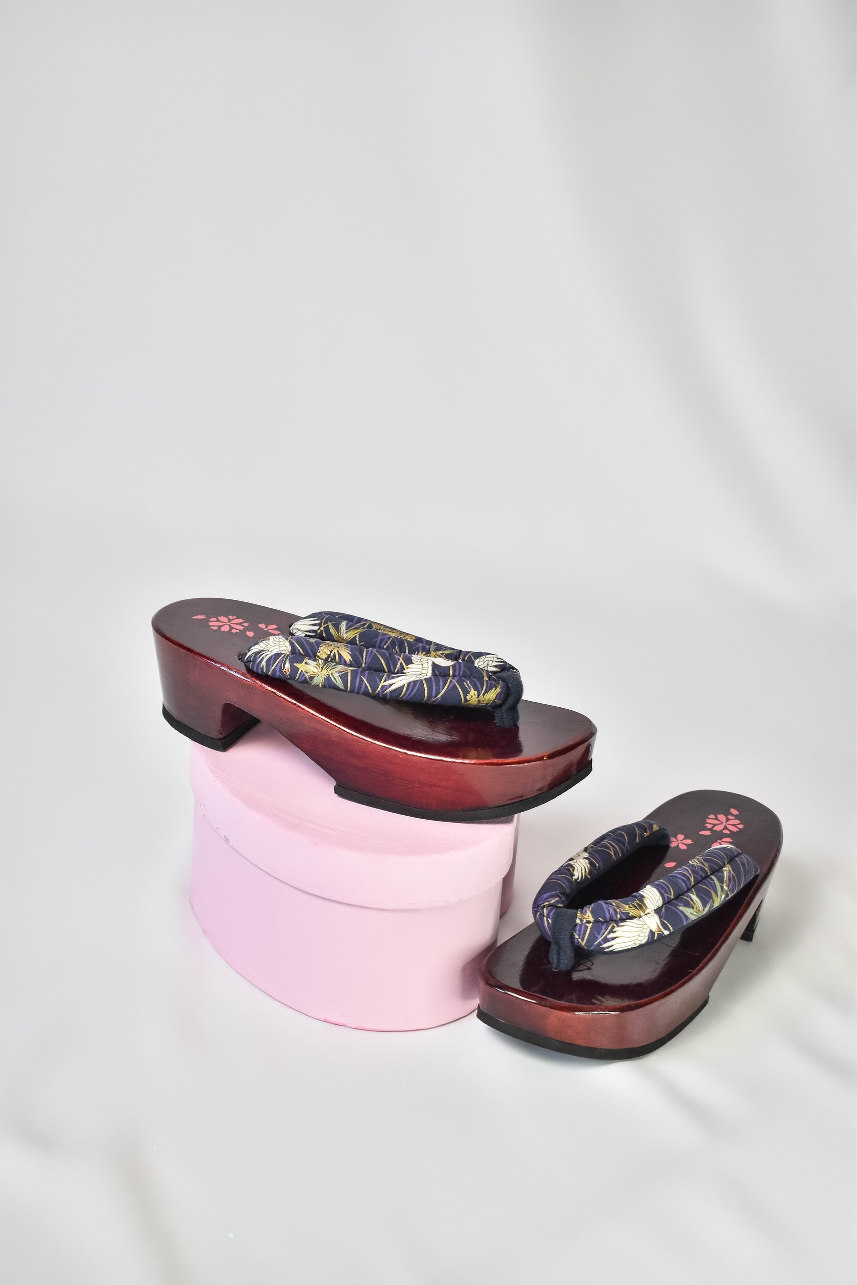 Кимоно и восточные образы. Интерьерная фотостудия Background в Омске