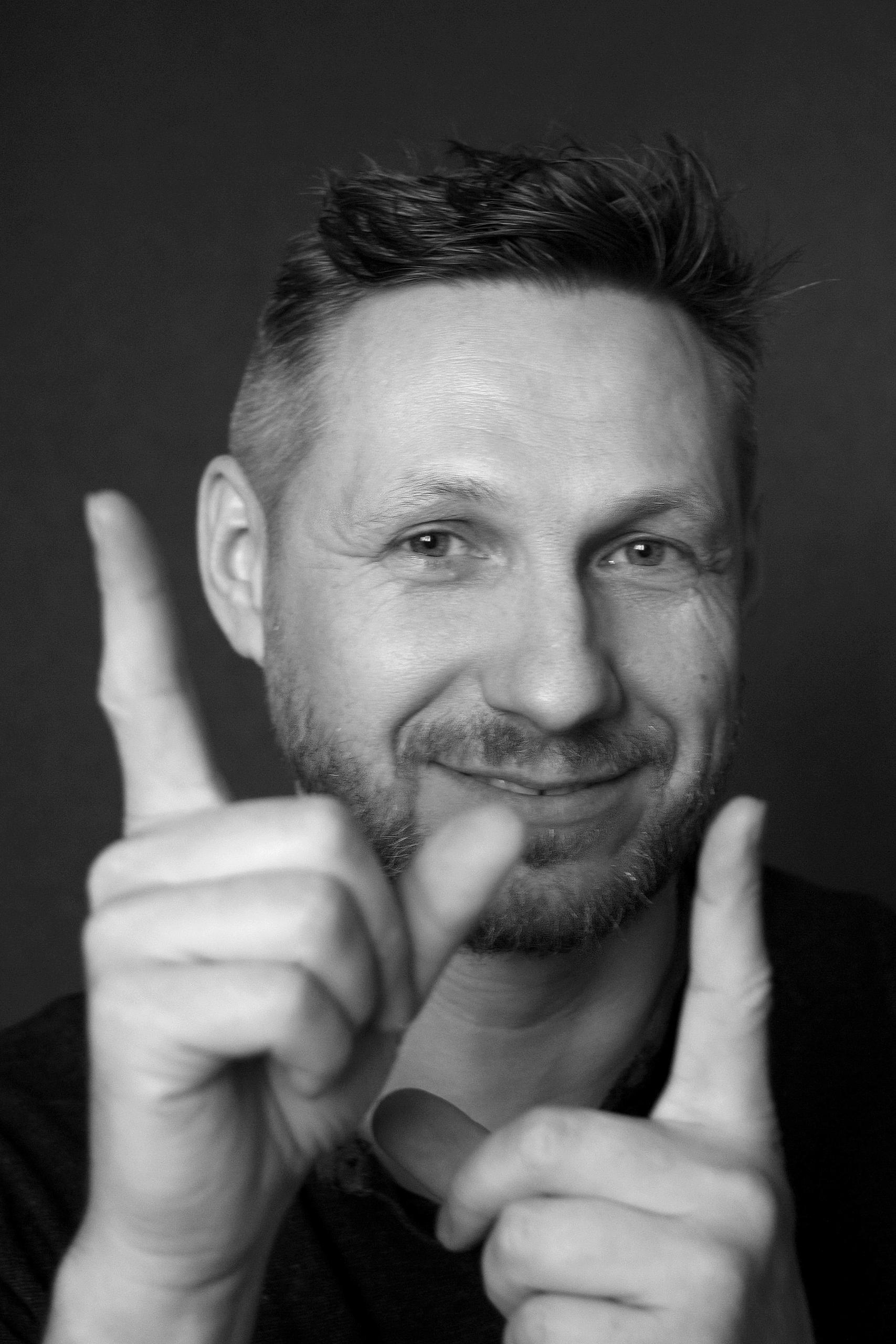 Контакты. Портретный и арт-фотограф в Санкт-Петербурге и Выборге Олег Борцов