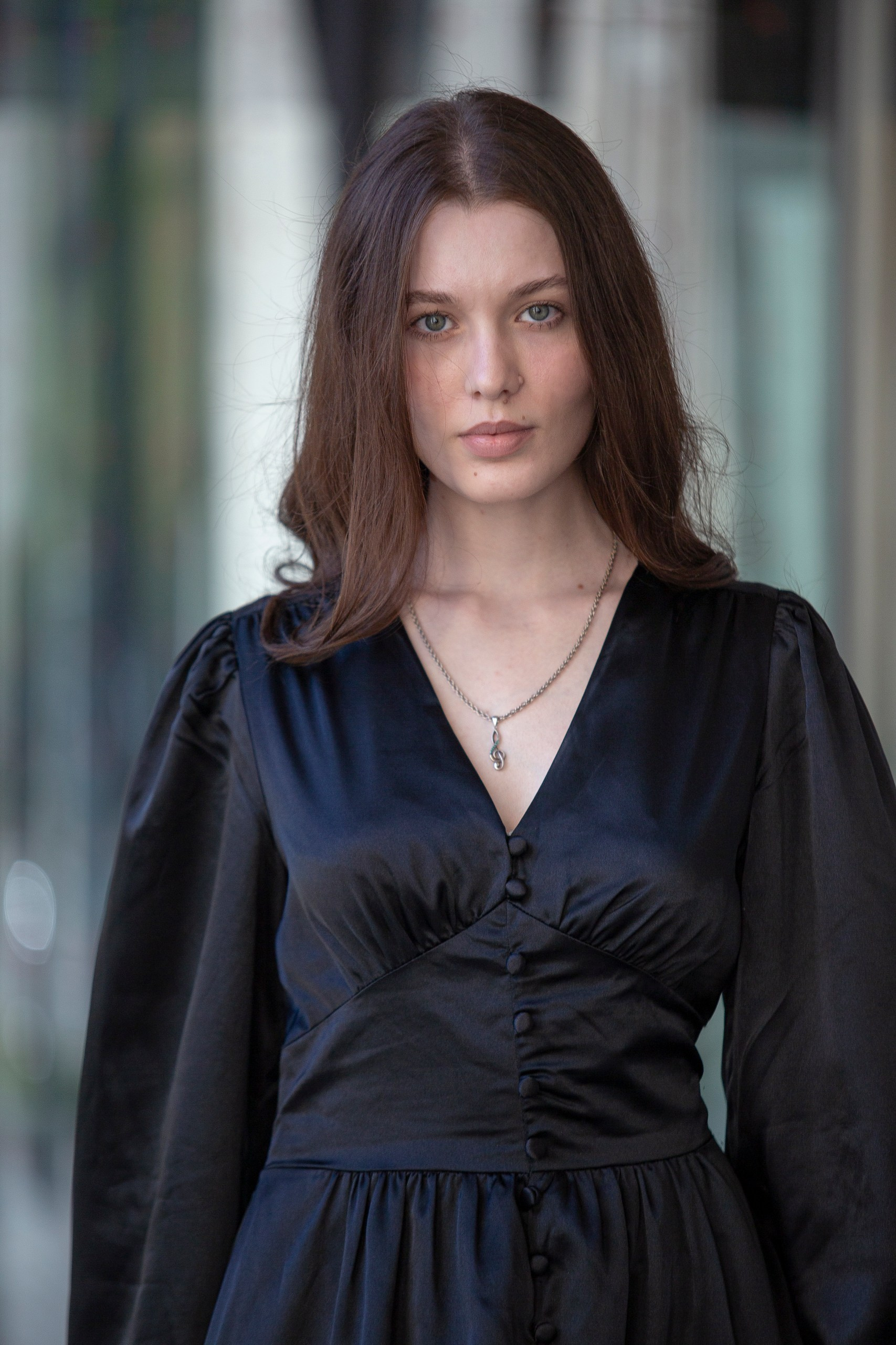 Профессиональная фотосъёмка для fashion-блогера в центре Москвы. Портрет девушки