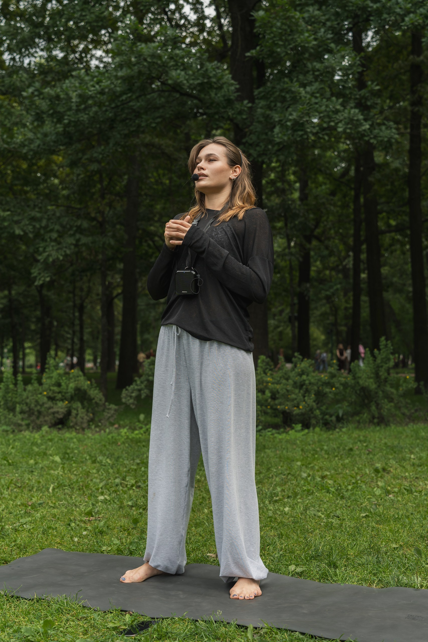 Съёмка открытого занятия YOGA FYSM в Таврическом саду. Профессиональный фотограф в СПб — Заказать фотосессию в Санкт-Петербурге | Евгений Кузьмичёв