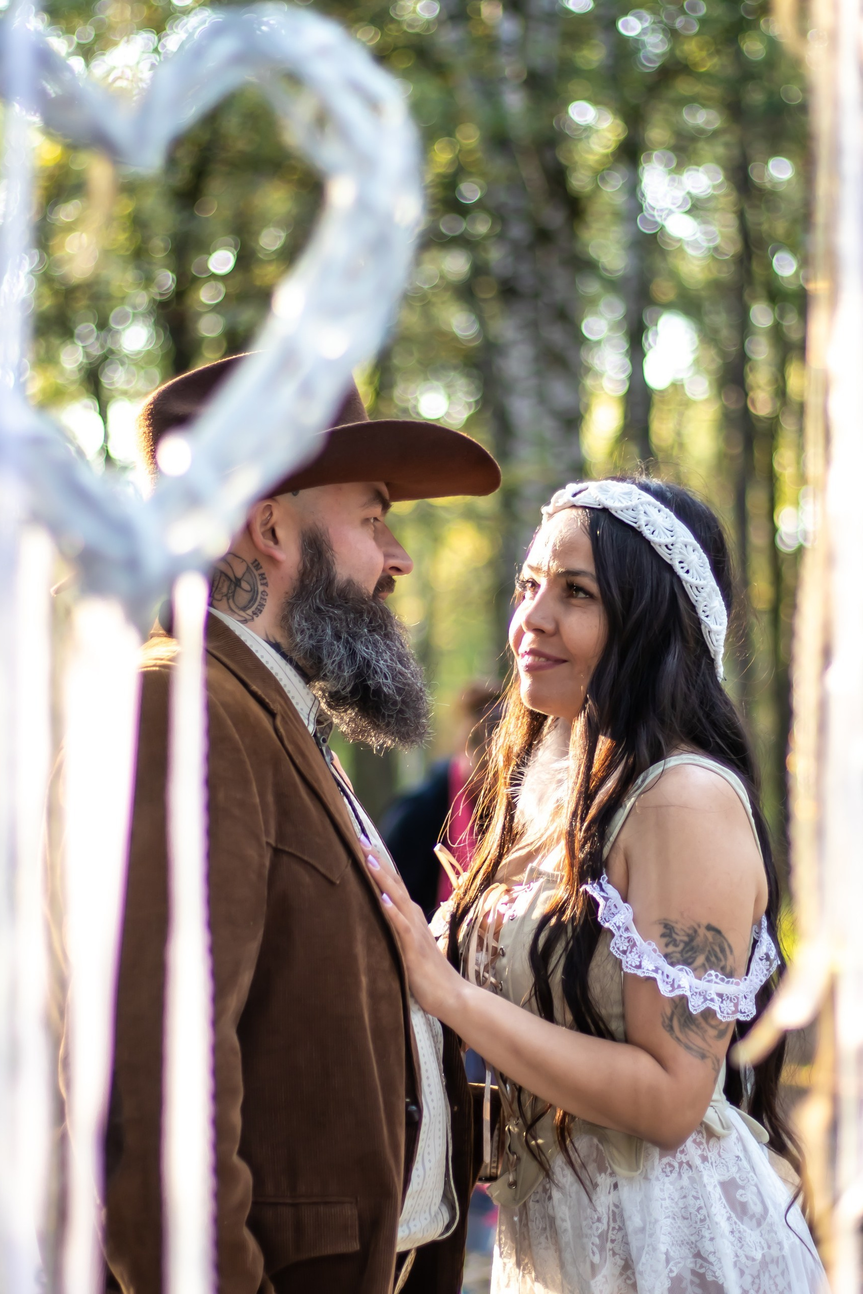 Love Story в стиле бохо в лесу, портрет пары — фото фотограф Карасёва Елена