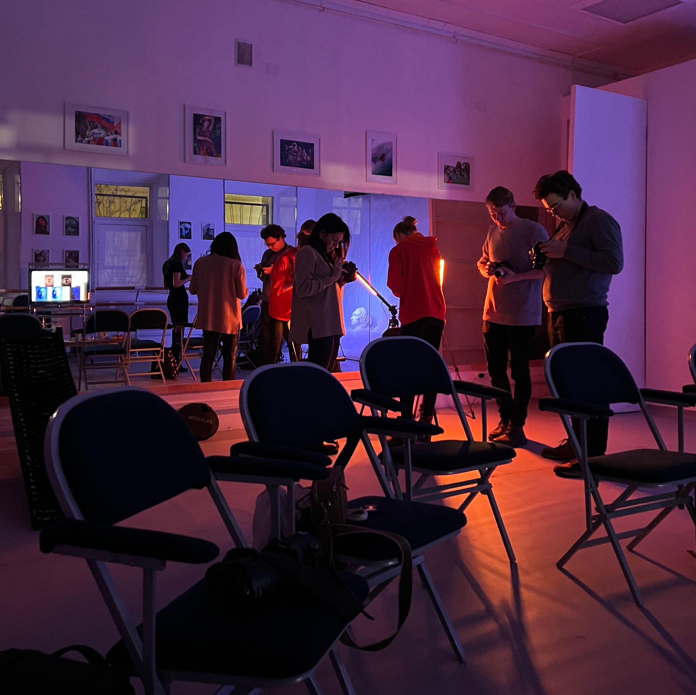 Контакты. YOUR STORY / ТВОЯ ИСТОРИЯ. Экспресс-фотосессии в Санкт-Петербурге