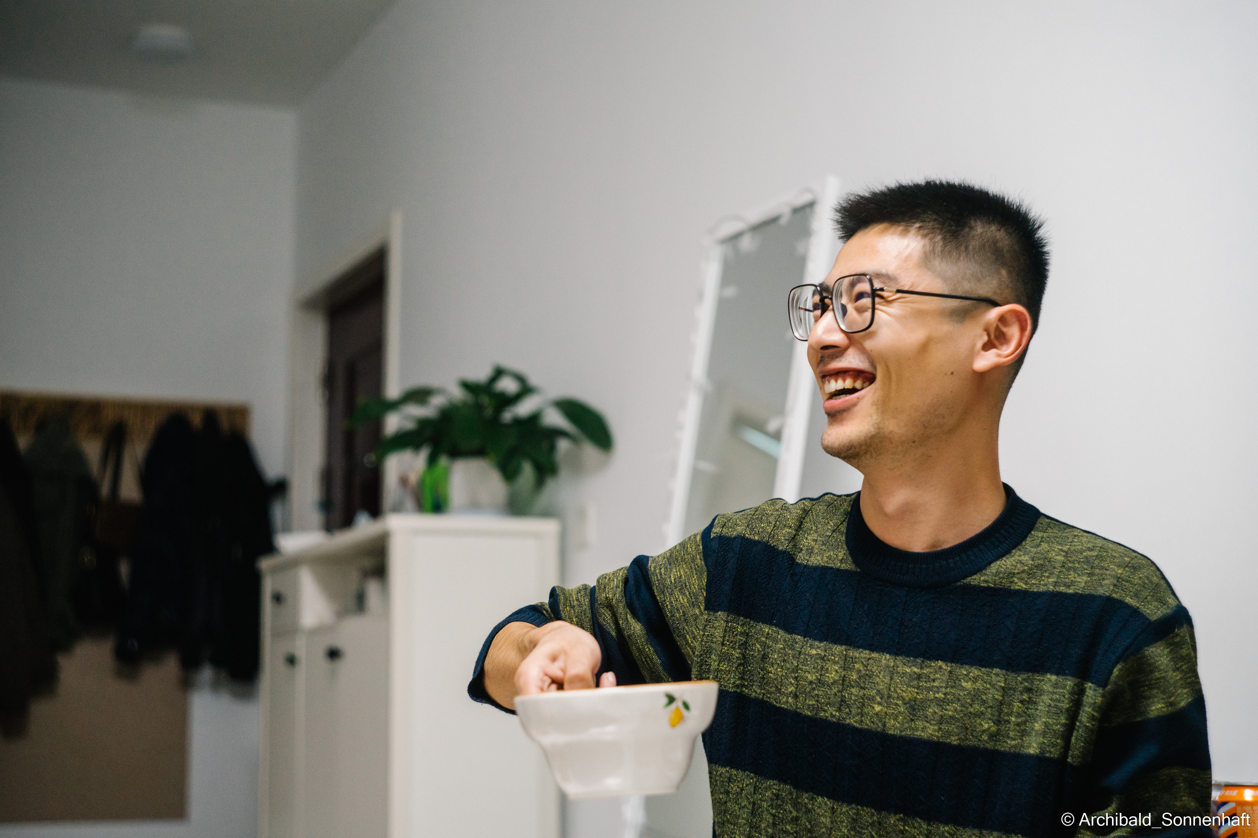 Chinese and Kyrgyzstan’s family!. Photographer in Guangzhou, China. Archibald Sonnenhaft